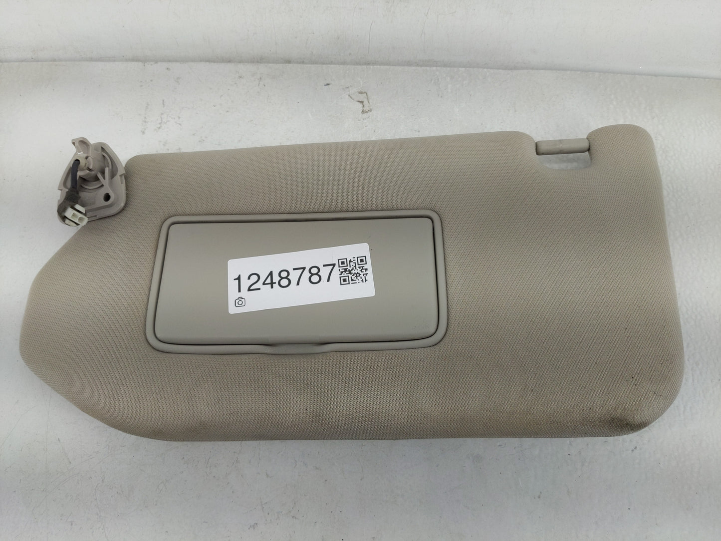 2014-2019 Infiniti Qx60 Sun Visor Shade Replacement Driver Left Mirror Fits Fits 2013 2014 2015 2016 2017 2018 2019 OEM Used