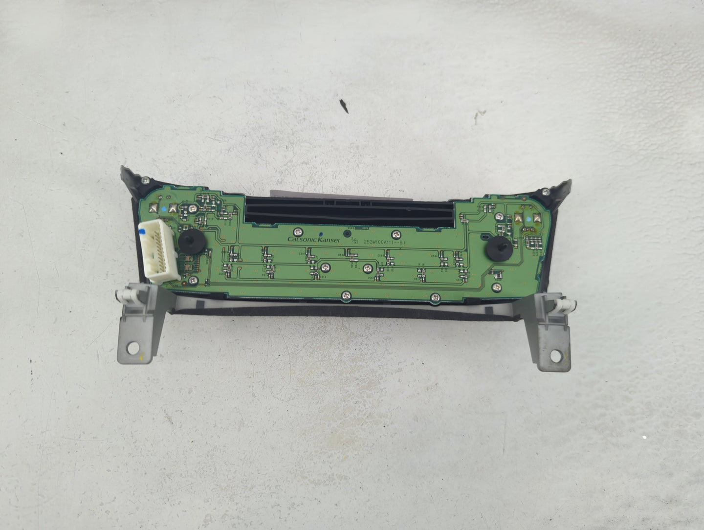 2017 Infiniti Qx60 Radio AM FM Cd Player Receiver Replacement P/N:253W100A11 Fits Fits 2011 2012 2013 OEM Used Auto Parts - 