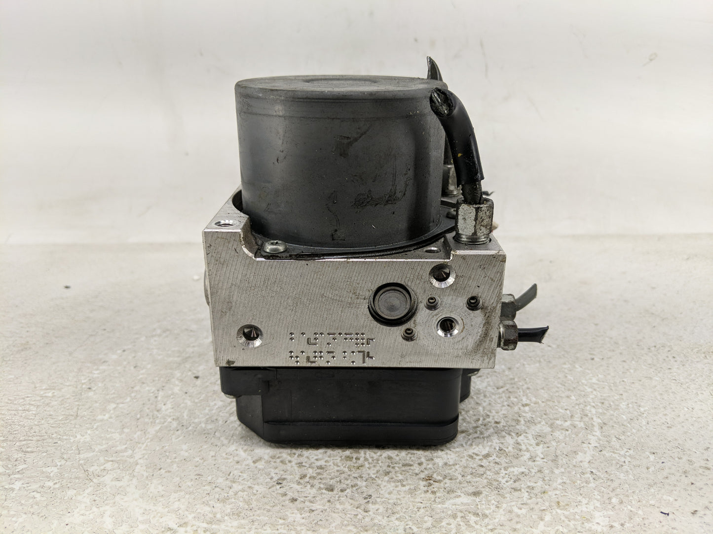 2016-2017 Infiniti Qx60 ABS Pump Control Module Replacement P/N:47660-9PP1B Fits Fits 2016 2017 OEM Used Auto Parts - Oemuse
