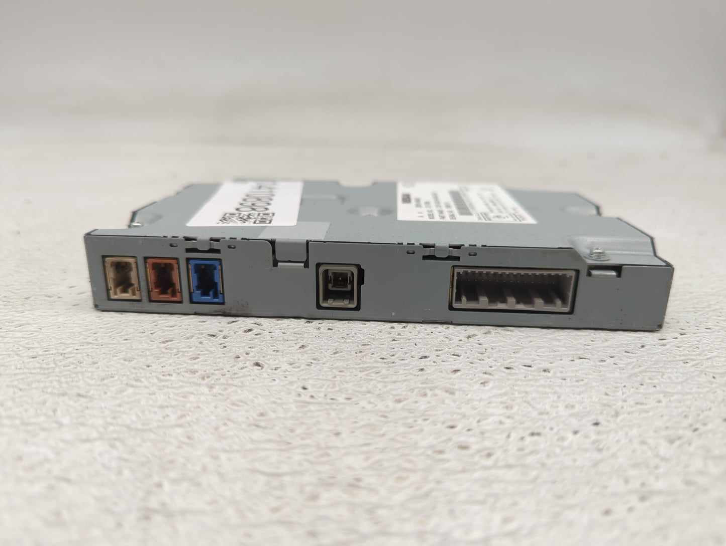 2017-2017 Infiniti Qx60 Communication Control Module 25915-4hb5d - Oemusedautoparts1.com
