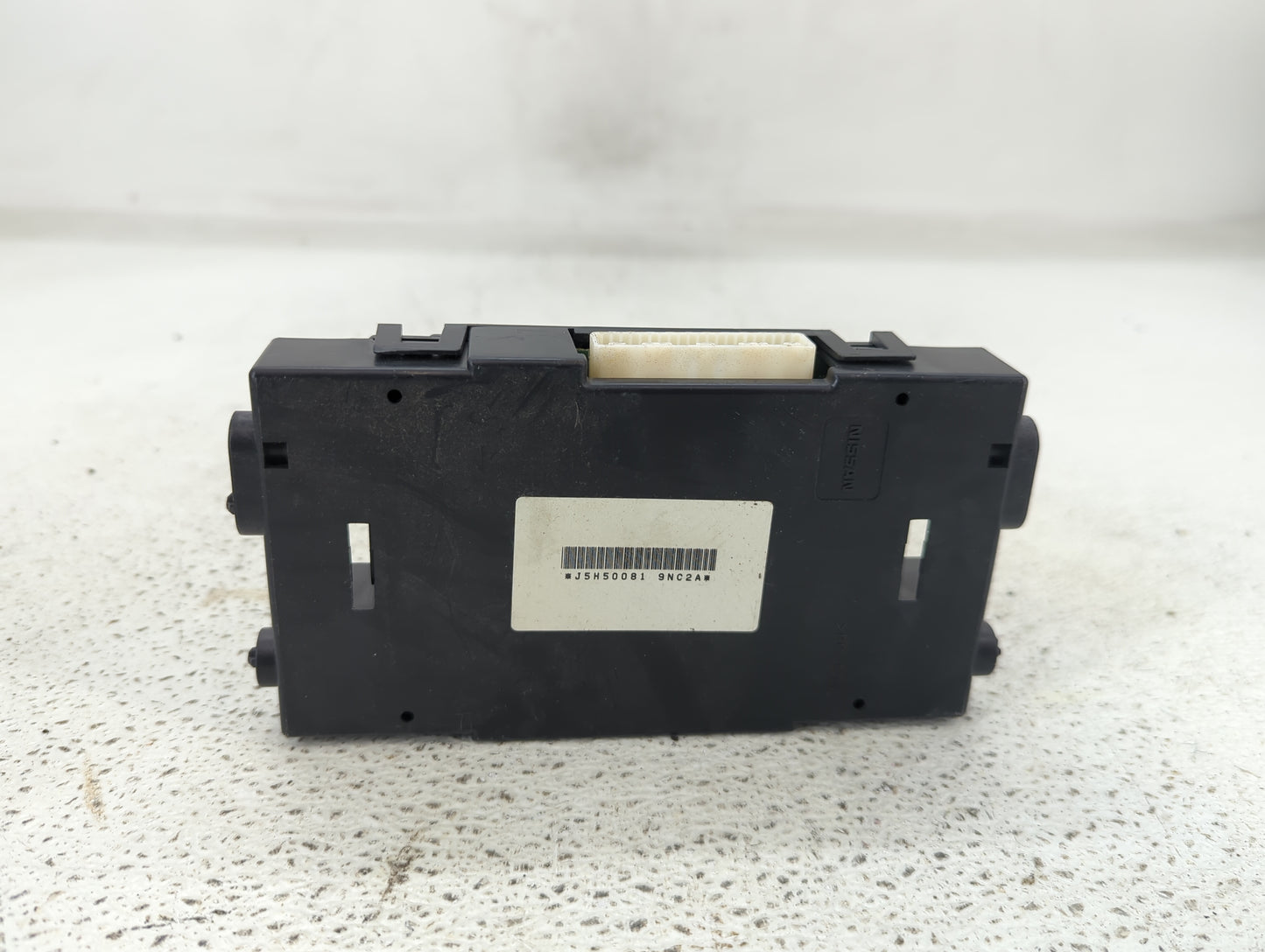 2017-2017 Infiniti Qx60 Temperature Control Module 277609nc2a - Oemusedautoparts1.com
