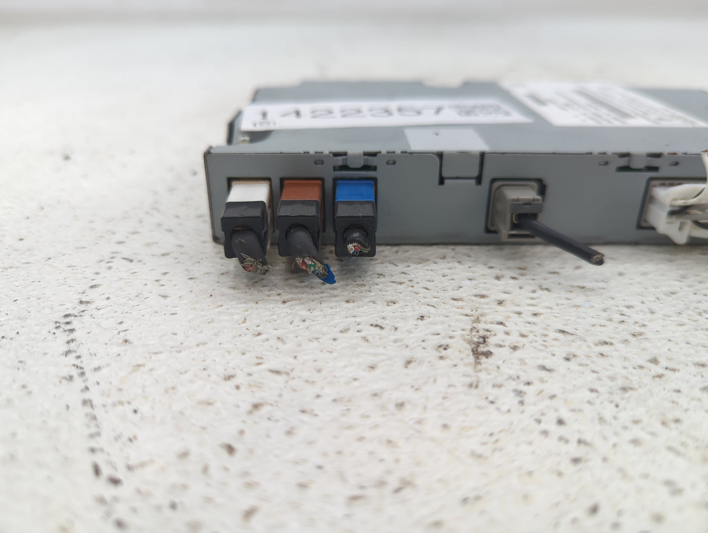 2017-2017 Infiniti Qx60 Chassis Control Module Ccm Bcm Body Control - Oemusedautoparts1.com
