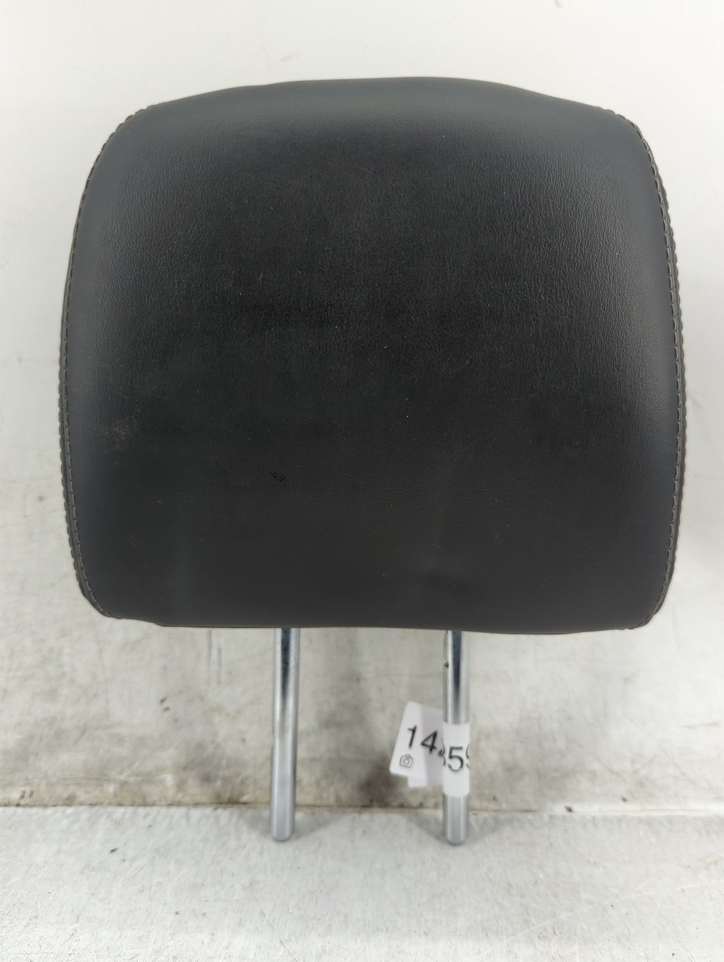 2017-2018 Infiniti Qx60 Headrest Head Rest Rear Seat Fits Fits 2017 2018 OEM Used Auto Parts - Oemusedautoparts1.com