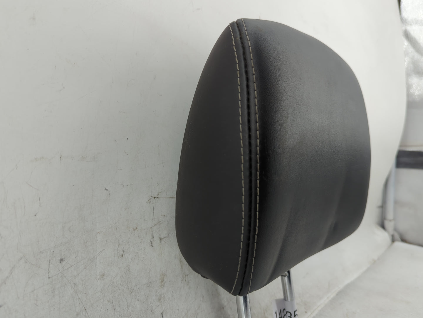 2017 Infiniti Qx60 Headrest Head Rest Rear Seat Fits OEM Used Auto Parts - Oemusedautoparts1.com