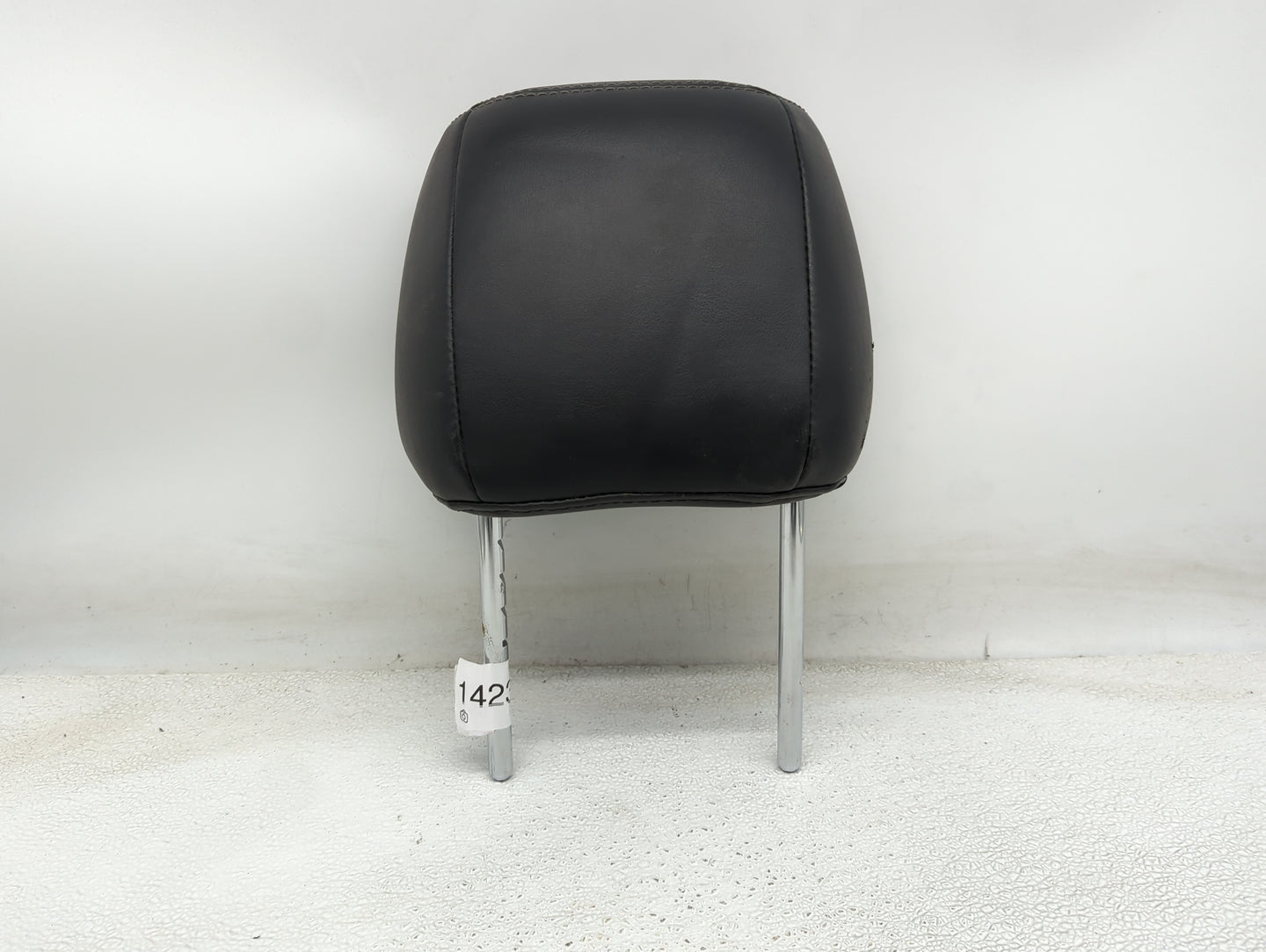 2016-2018 Infiniti Qx60 Headrest Head Rest Front Driver Seat Black - Oemusedautoparts1.com