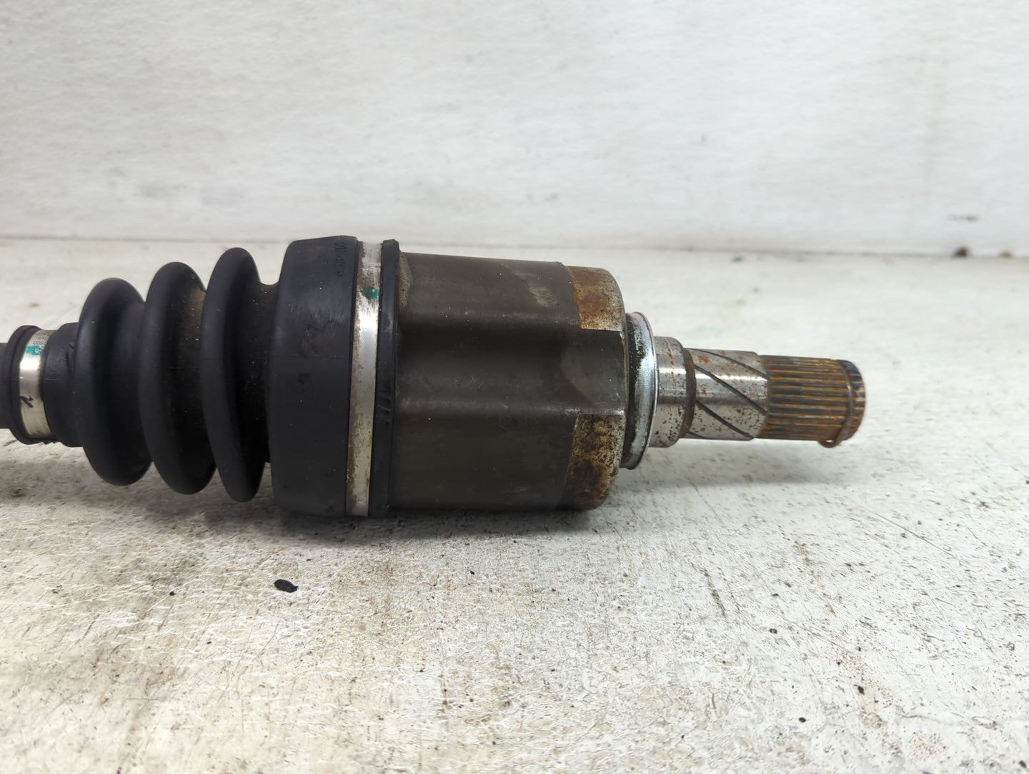 2015-2020 Infiniti Qx60 Axle Shaft Front Driver Cv C/v - Oemusedautoparts1.com