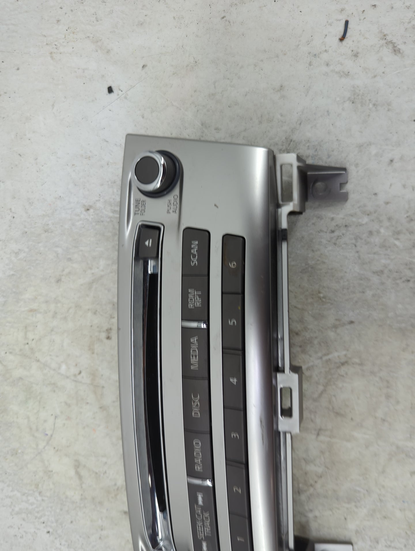 2017-2020 Infiniti Qx60 Radio Control Panel 1491662 - Oemusedautoparts1.com