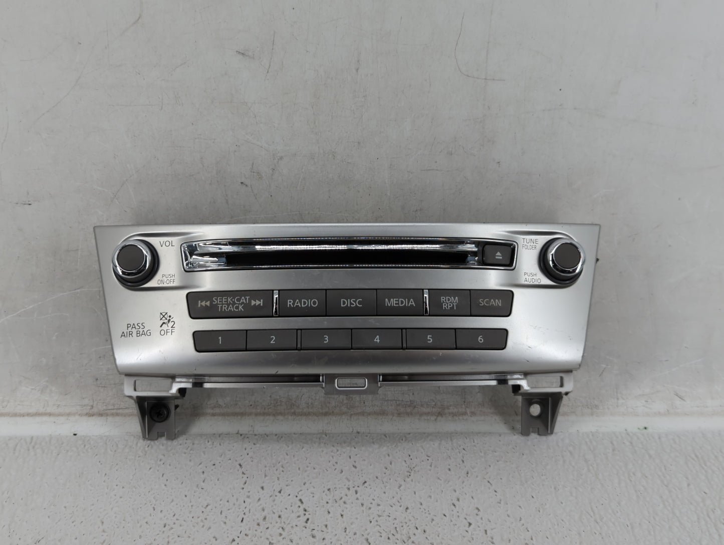 2017-2020 Infiniti Qx60 Radio Control Panel - Oemusedautoparts1.com
