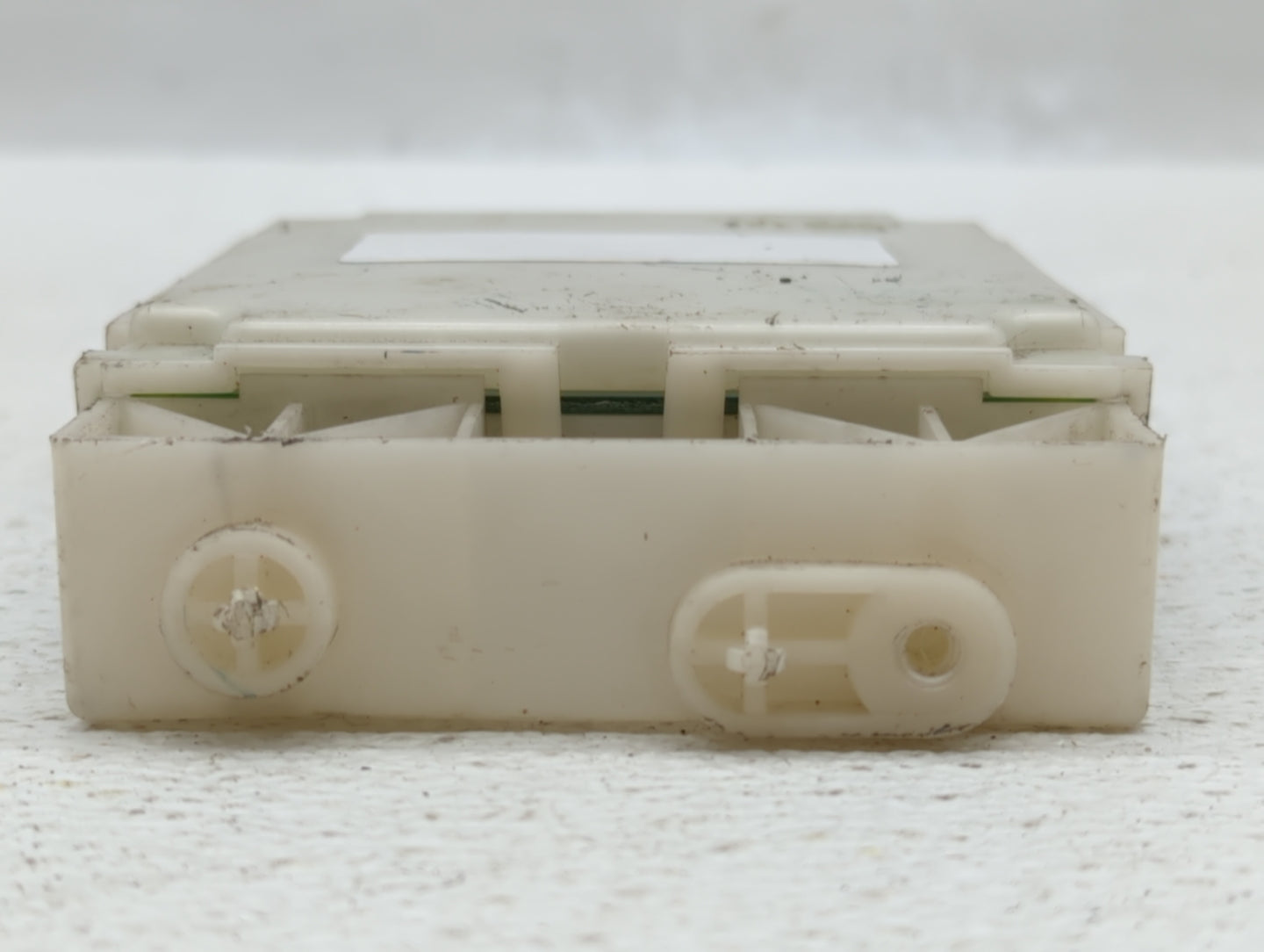 2017-2017 Infiniti Qx60 Chassis Control Module Ccm Bcm Body Control - Oemusedautoparts1.com