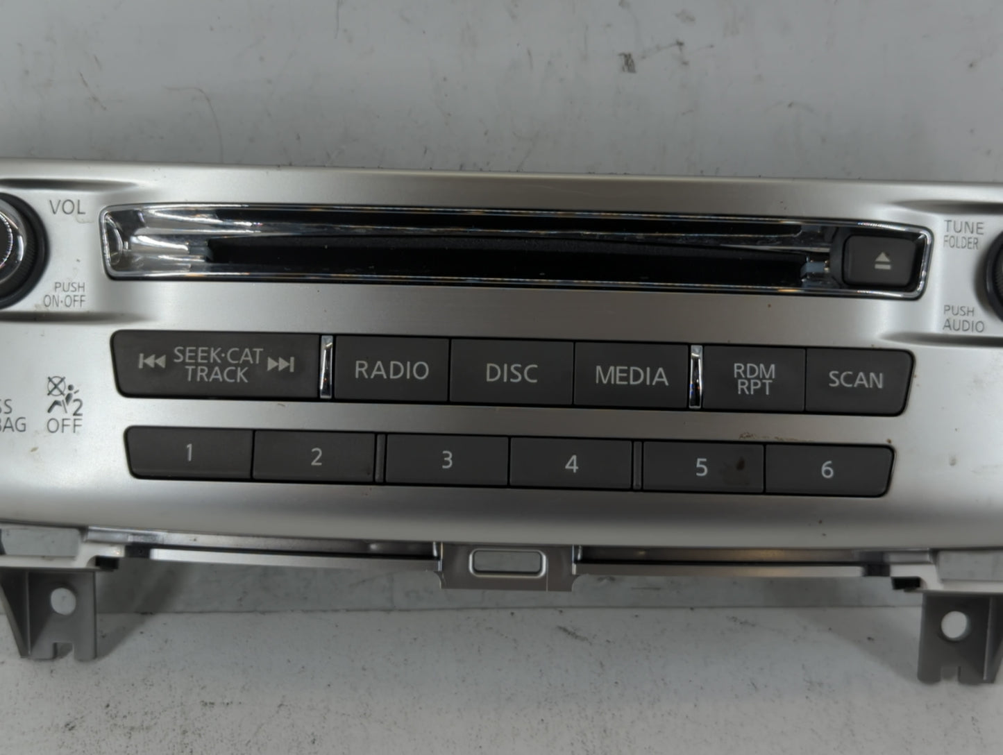 2017-2020 Infiniti Qx60 Am Fm Cd Player Radio Receiver - Oemusedautoparts1.com