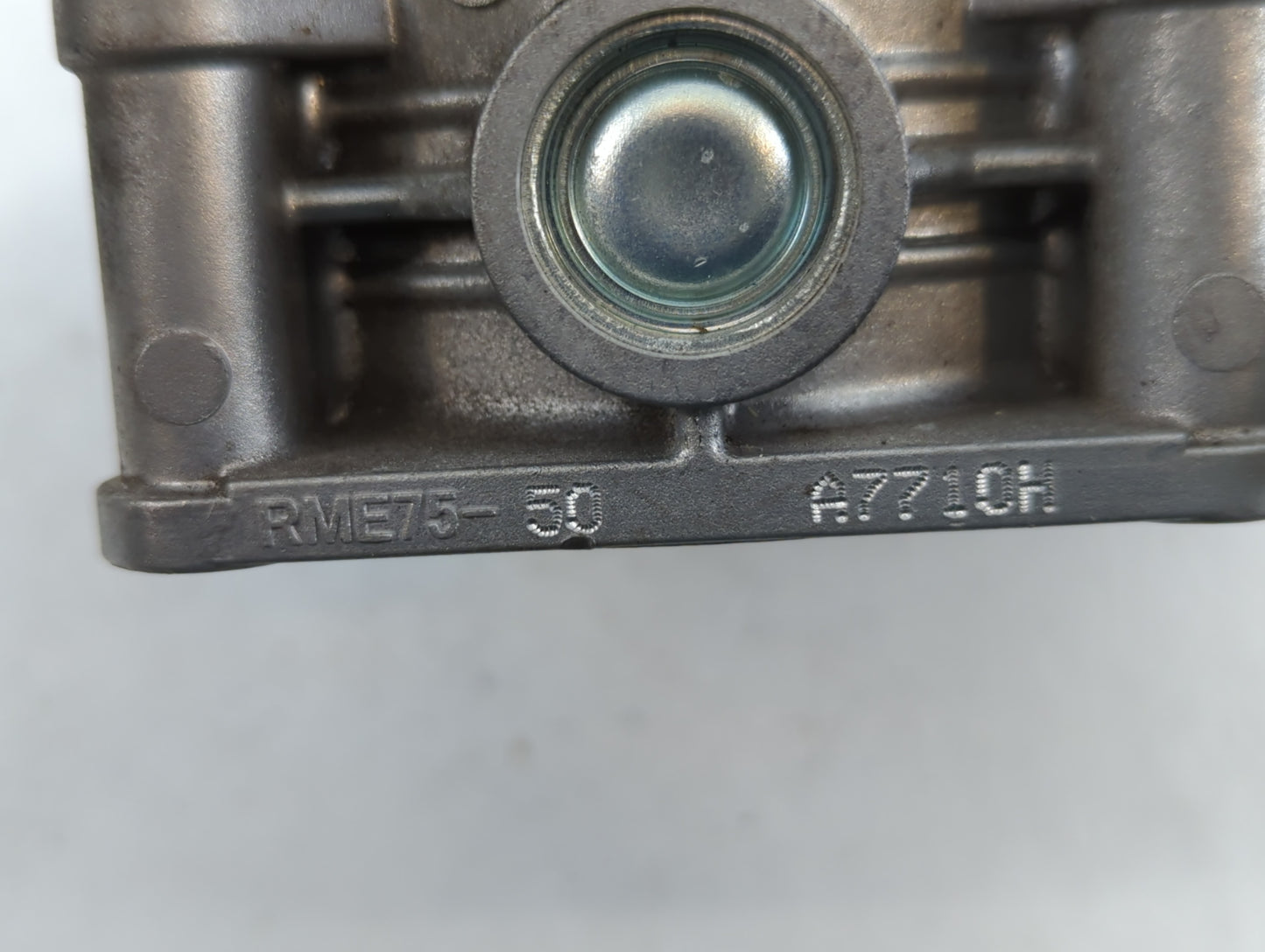 2017-2020 Infiniti Qx60 Throttle Body P/N:A9322H RME75-50 Fits Fits 2016 2017 2018 2019 2020 OEM Used Auto Parts - Oemusedau