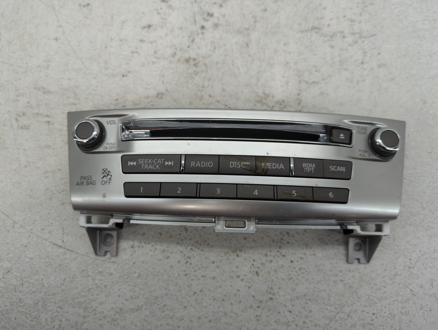 2017 Infiniti Qx60 Radio AM FM Cd Player Receiver Replacement P/N:253W100A11 Fits Fits 2015 2016 2018 2019 2020 OEM Used Aut