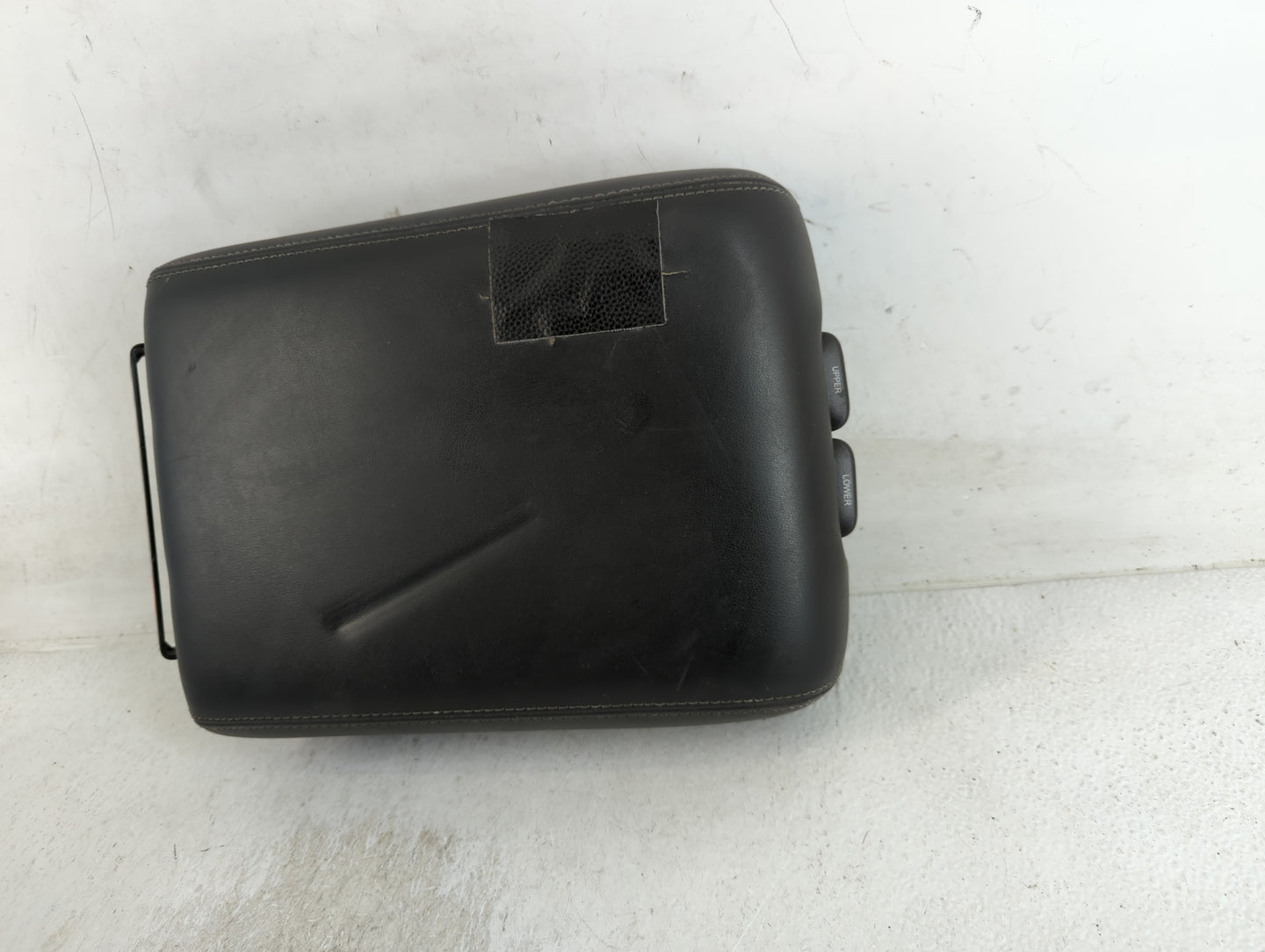 2017 Infiniti Qx60 Center Console Armrest Cover Lid Fits OEM Used Auto Parts - Oemusedautoparts1.com