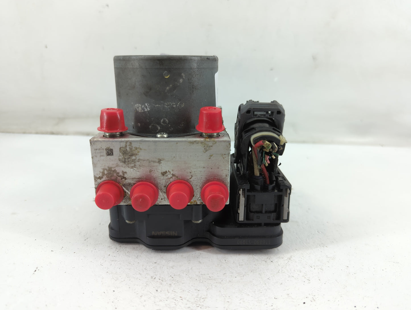 2017 Infiniti Qx60 ABS Pump Control Module Replacement P/N:47660-9PP1D Fits OEM Used Auto Parts - Oemusedautoparts1.com
