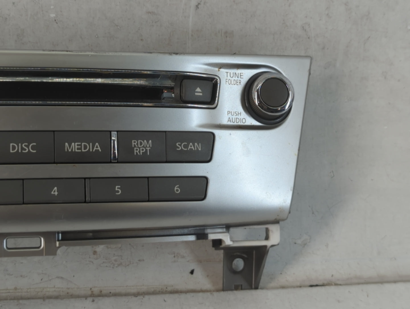 2017-2020 Infiniti Qx60 Radio AM FM Cd Player Receiver Replacement P/N:253919NJ1A Fits Fits 2017 2018 2019 2020 OEM Used Aut