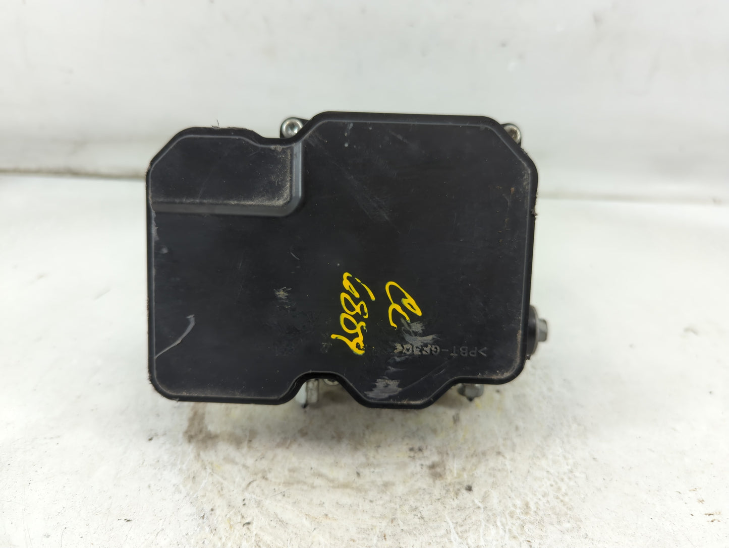 2016-2017 Infiniti Qx60 ABS Pump Control Module Replacement P/N:116030-51090 Fits Fits 2016 2017 OEM Used Auto Parts - Oemus