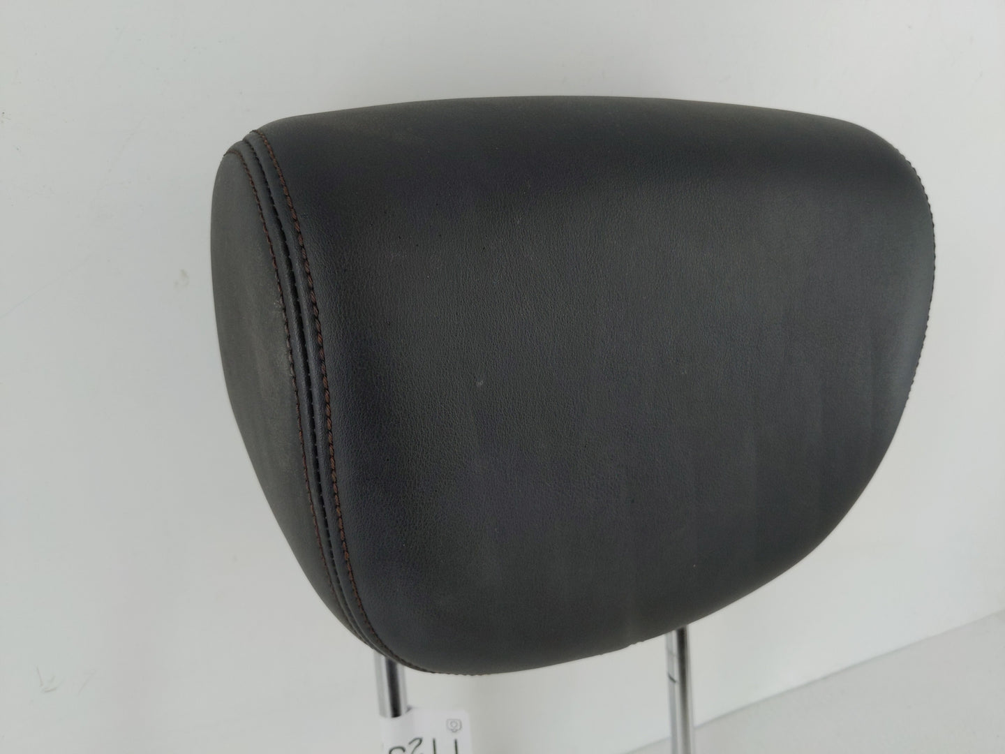 2014-2017 Infiniti Qx70 Headrest Head Rest Front Driver Passenger Seat Fits Fits 2014 2015 2016 2017 OEM Used Auto Parts - O