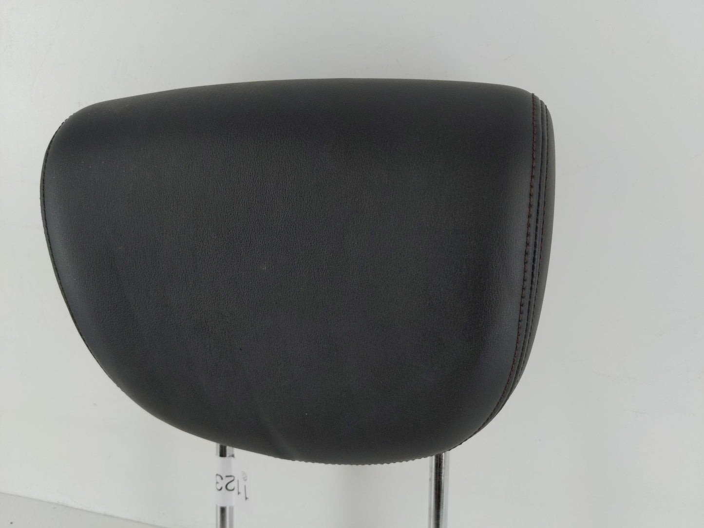 2014-2017 Infiniti Qx70 Headrest Head Rest Front Driver Passenger Seat Fits Fits 2014 2015 2016 2017 OEM Used Auto Parts - O
