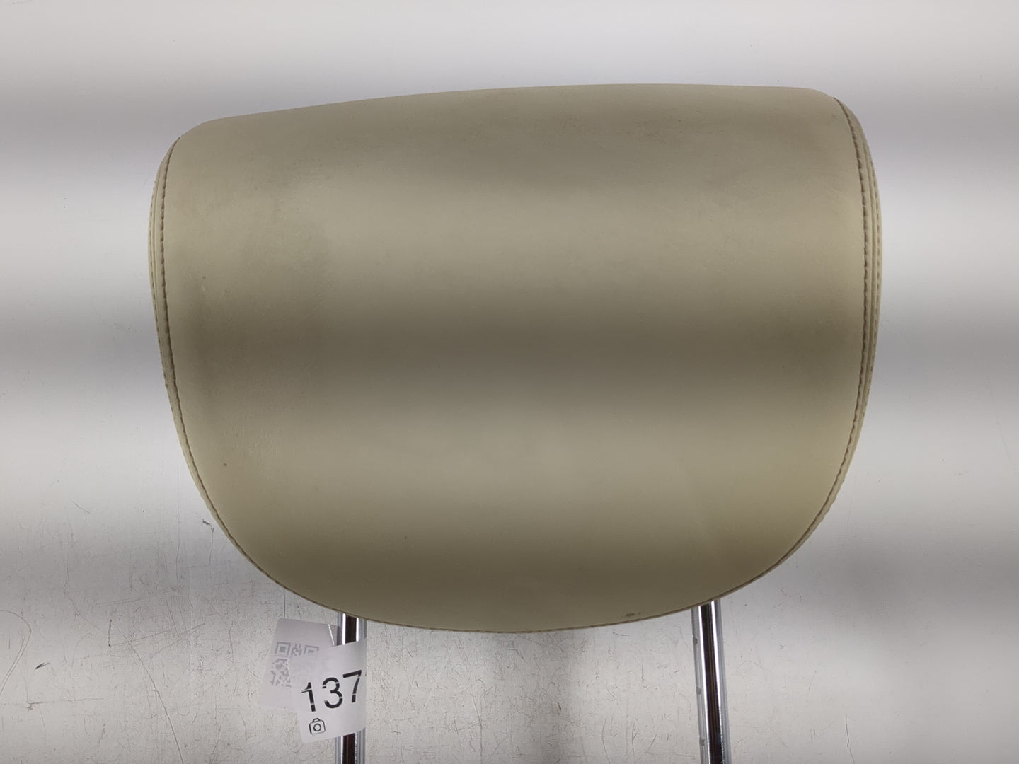2014-2017 Infiniti Qx70 Headrest Head Rest Front Driver Passenger Seat Fits Fits 2014 2015 2016 2017 OEM Used Auto Parts - O