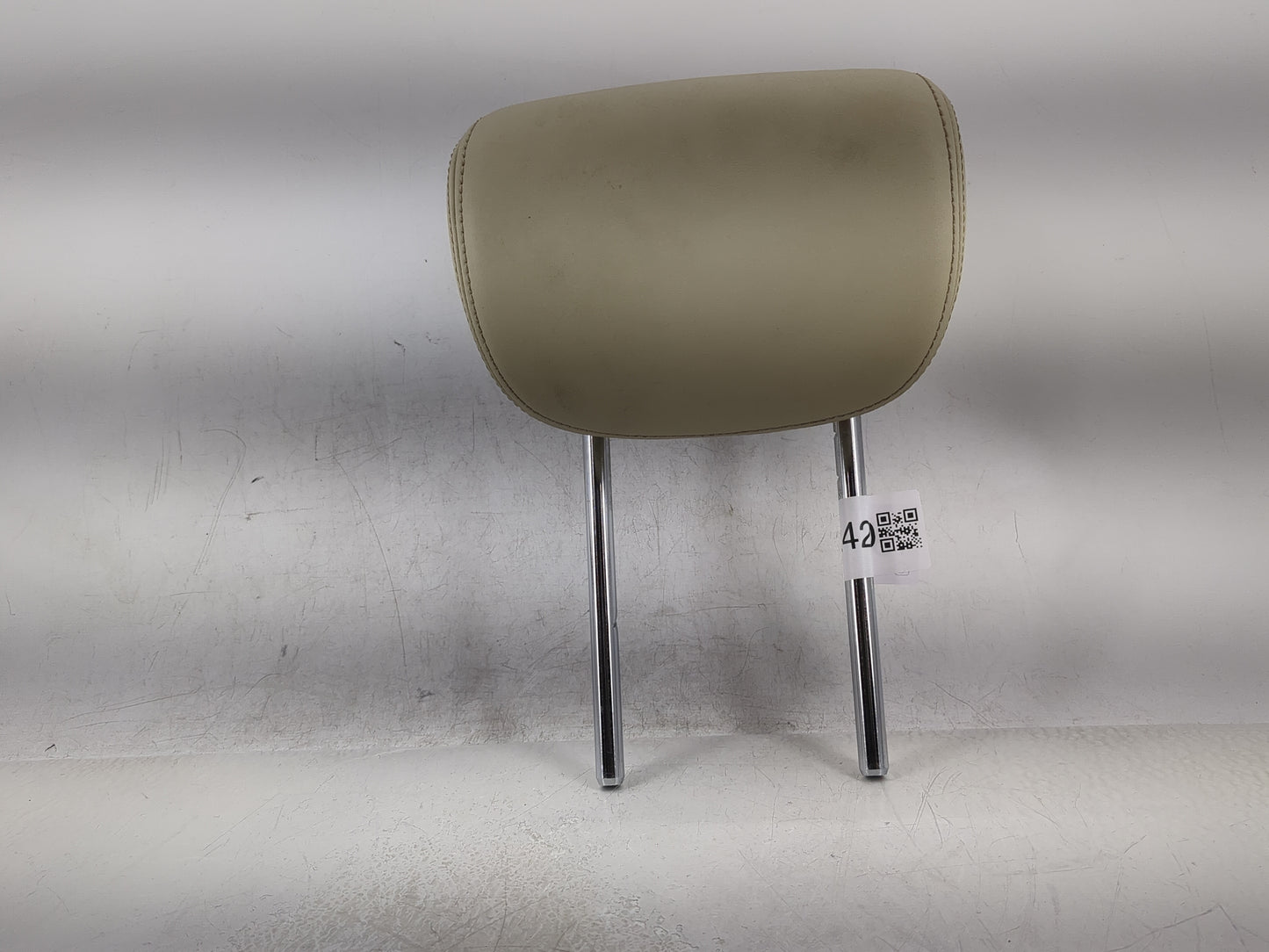 2015-2017 Infiniti Qx70 Headrest Head Rest Rear Seat Fits Fits 2015 2016 2017 OEM Used Auto Parts - Oemusedautoparts1.com