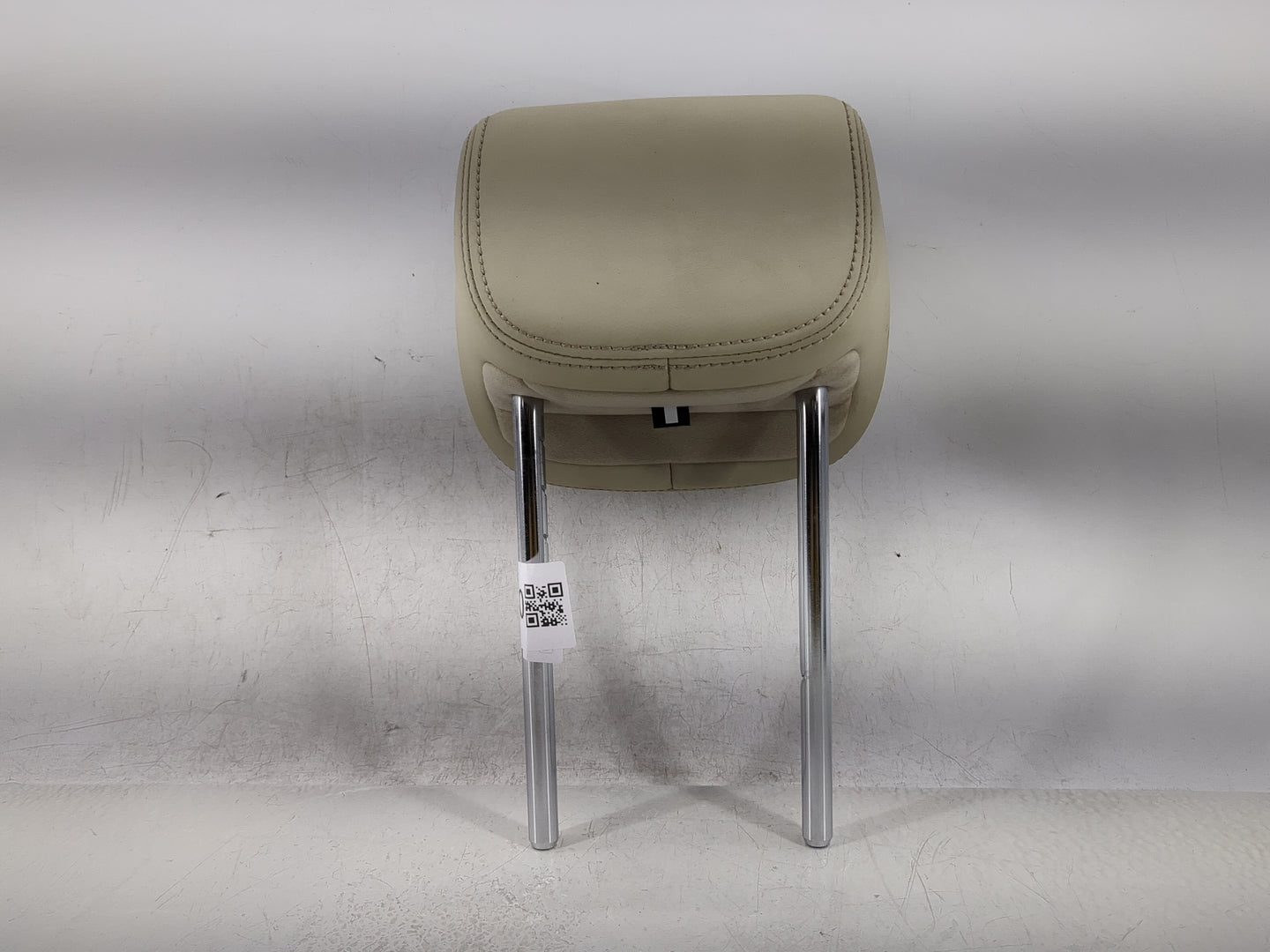 2015-2017 Infiniti Qx70 Headrest Head Rest Rear Seat Fits Fits 2015 2016 2017 OEM Used Auto Parts - Oemusedautoparts1.com