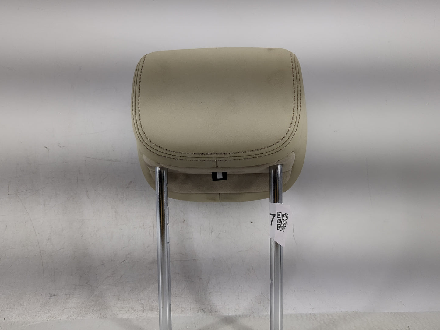 2014-2017 Infiniti Qx70 Headrest Head Rest Rear Seat Fits Fits 2014 2015 2016 2017 OEM Used Auto Parts - Oemusedautoparts1.c
