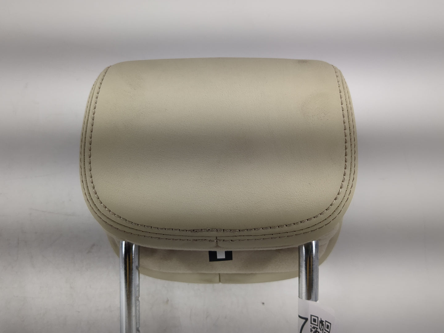 2014-2017 Infiniti Qx70 Headrest Head Rest Rear Seat Fits Fits 2014 2015 2016 2017 OEM Used Auto Parts - Oemusedautoparts1.c