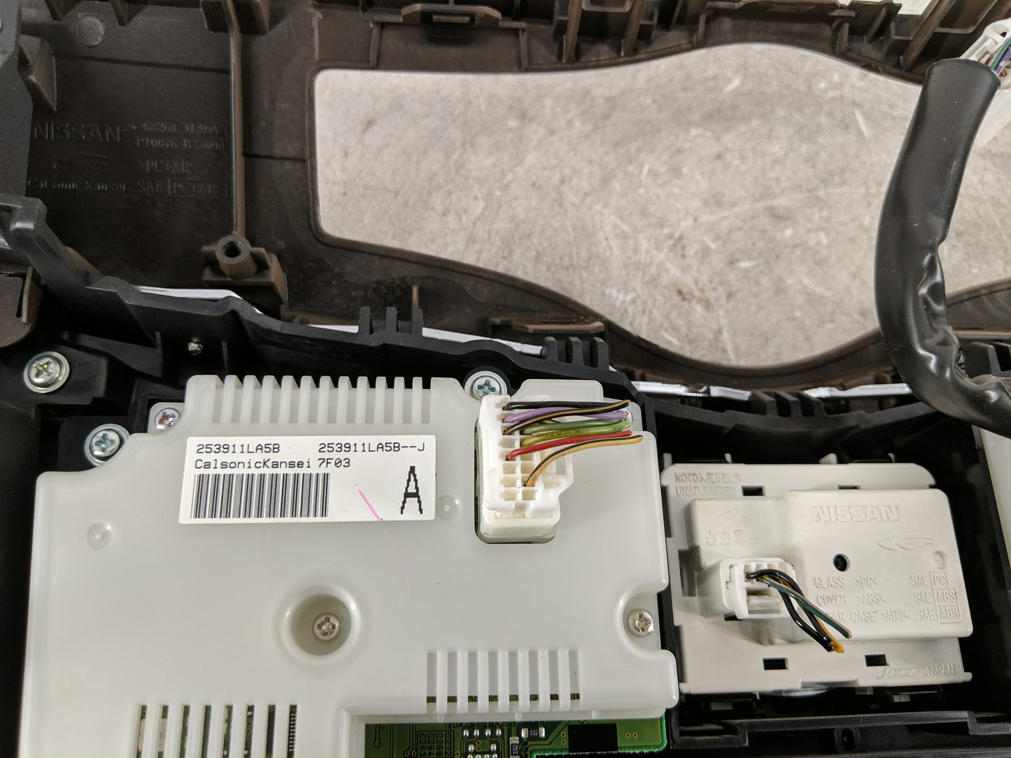 2014-2017 Infiniti Qx80 Radio AM FM Cd Player Receiver Replacement Fits Fits 2011 2012 2013 2014 2015 2016 2017 OEM Used Aut