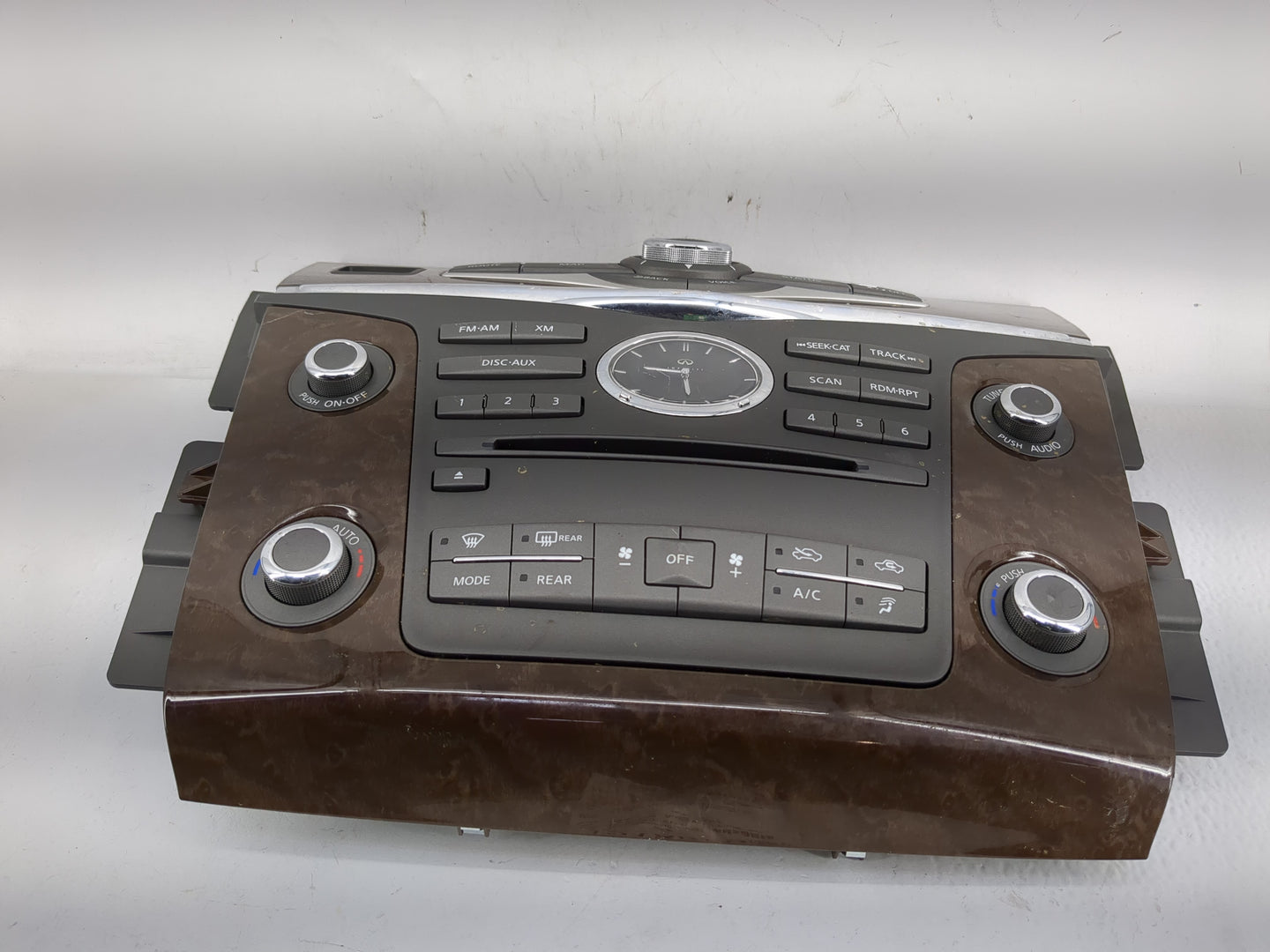 2014-2017 Infiniti Qx80 Radio Control Panel - Oemusedautoparts1.com