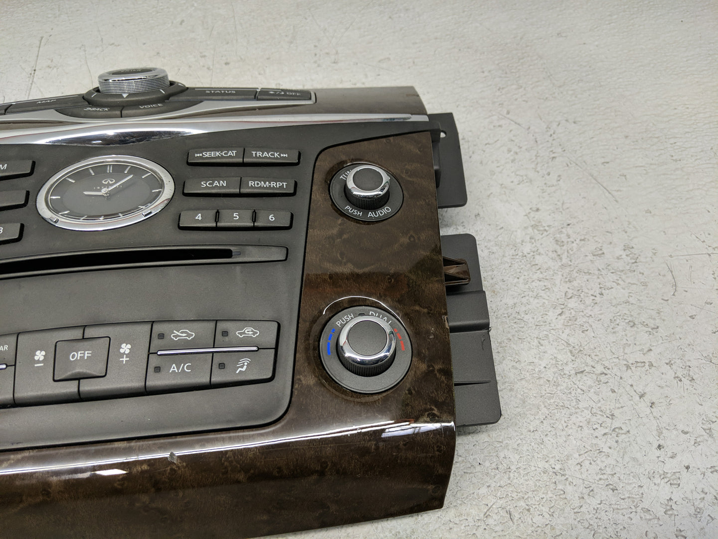 2017 Infiniti Qx80 Climate Control Module Temperature AC/Heater Replacement P/N:682601LA3A Fits OEM Used Auto Parts - Oemuse