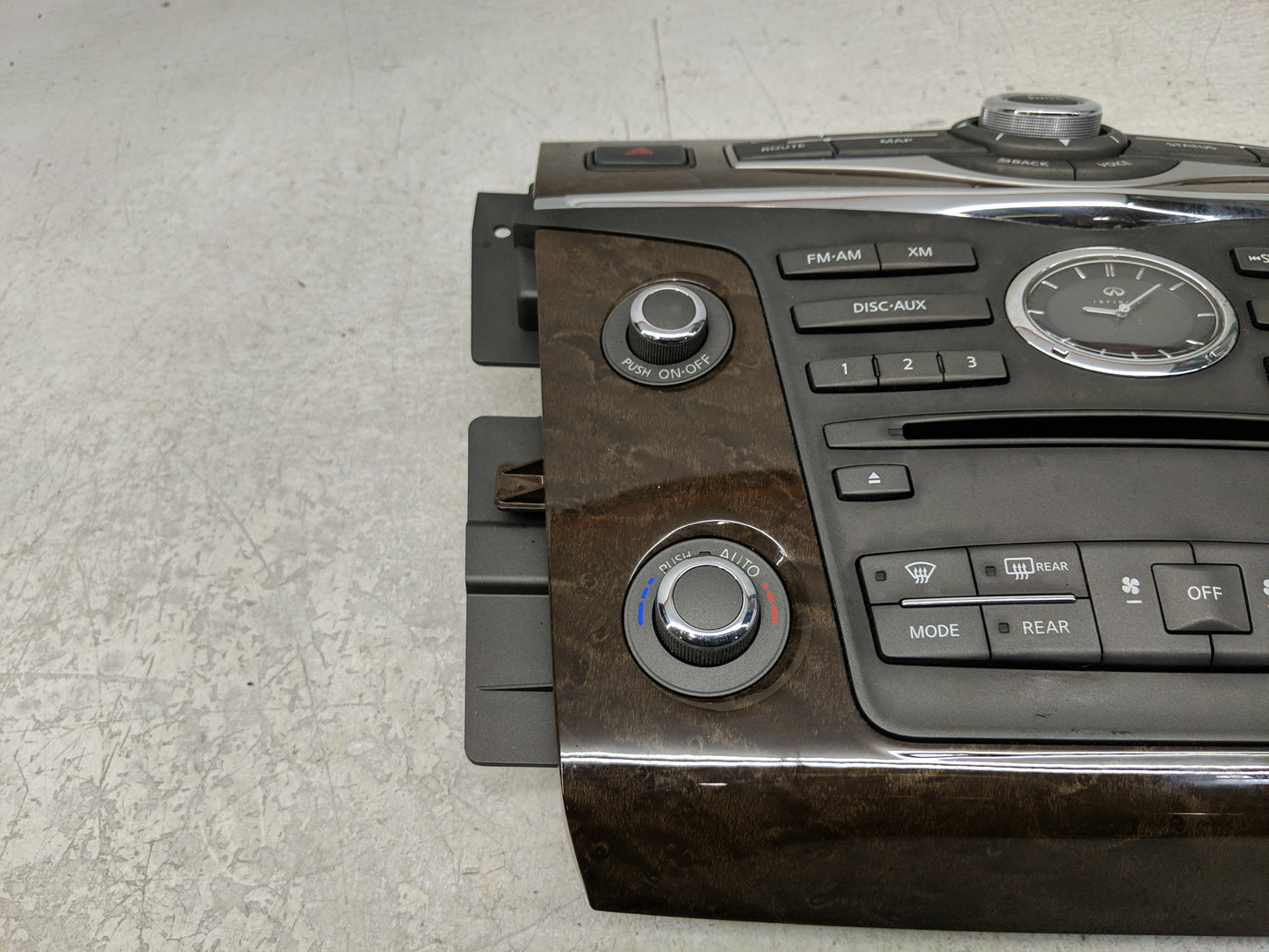 2017 Infiniti Qx80 Climate Control Module Temperature AC/Heater Replacement P/N:682601LA3A Fits OEM Used Auto Parts - Oemuse