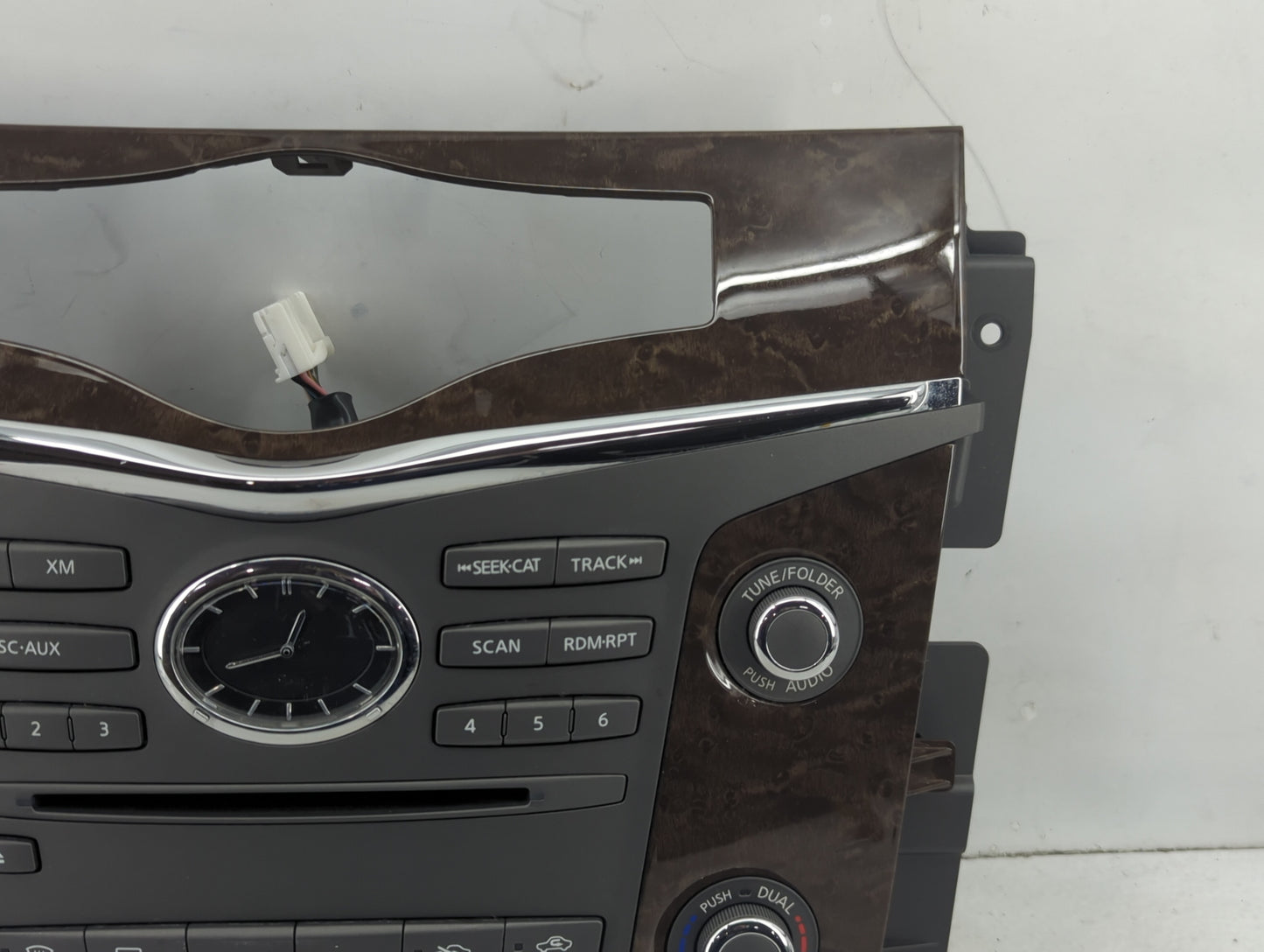 2014-2017 Infiniti Qx80 Radio AM FM Cd Player Receiver Replacement P/N:253911LA5B--J 253911LA5B Fits OEM Used Auto Parts - O
