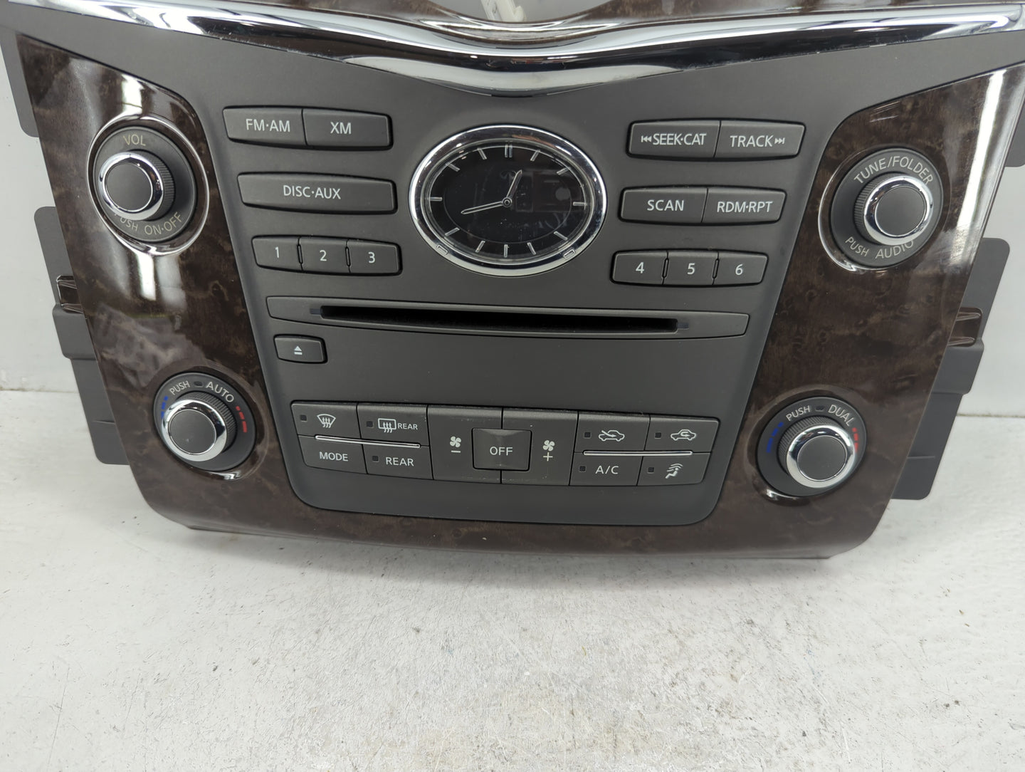 2014-2017 Infiniti Qx80 Radio AM FM Cd Player Receiver Replacement P/N:253911LA5B--J 253911LA5B Fits OEM Used Auto Parts - O