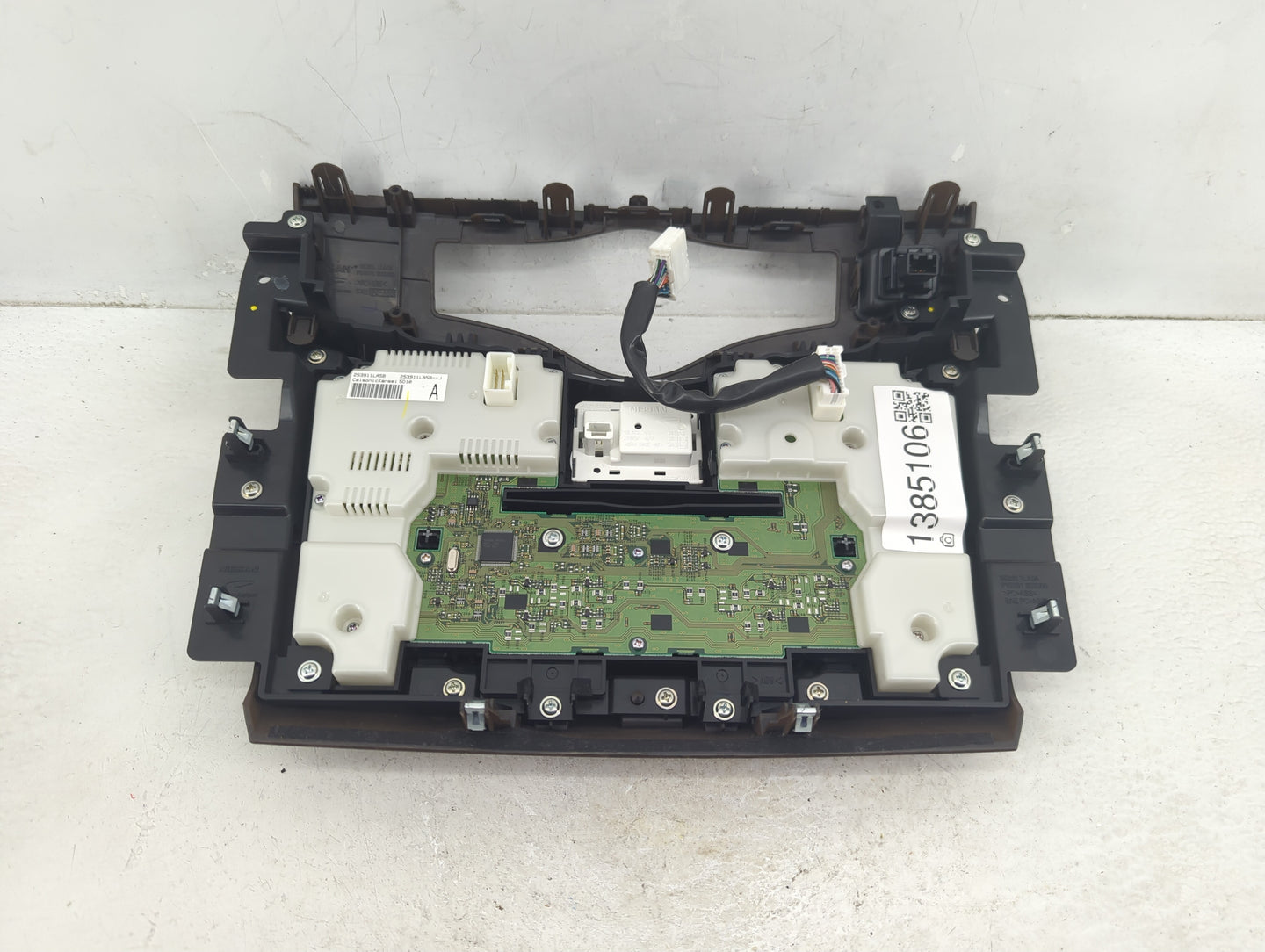 2014-2017 Infiniti Qx80 Radio AM FM Cd Player Receiver Replacement P/N:253911LA5B--J 253911LA5B Fits OEM Used Auto Parts - O