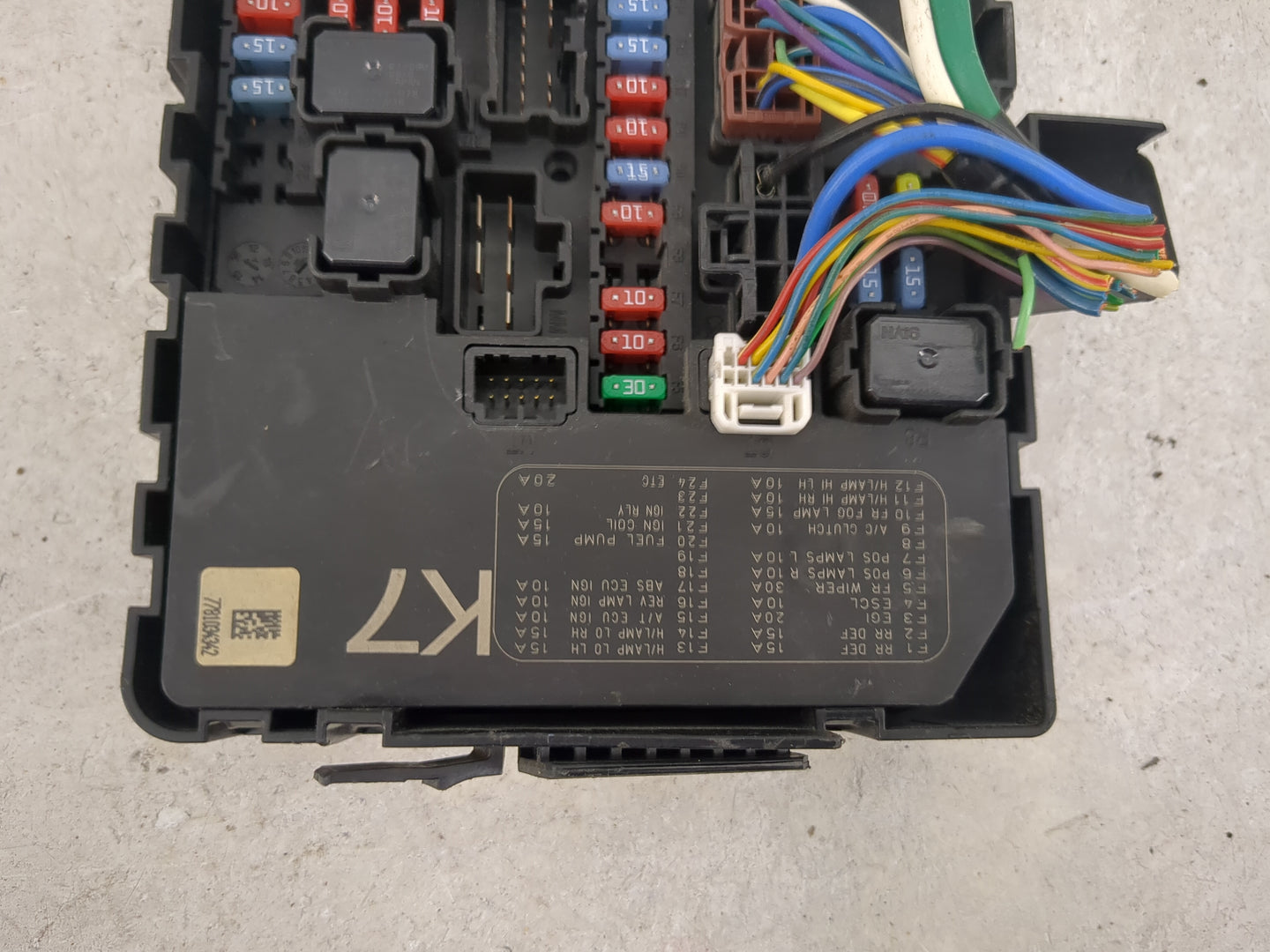 2014-2019 Infiniti Qx80 Fusebox Fuse Box Panel Relay Module P/N:284B7 5ZM0C 5AV011F00 Fits Fits 2013 2014 2015 2016 2017 201