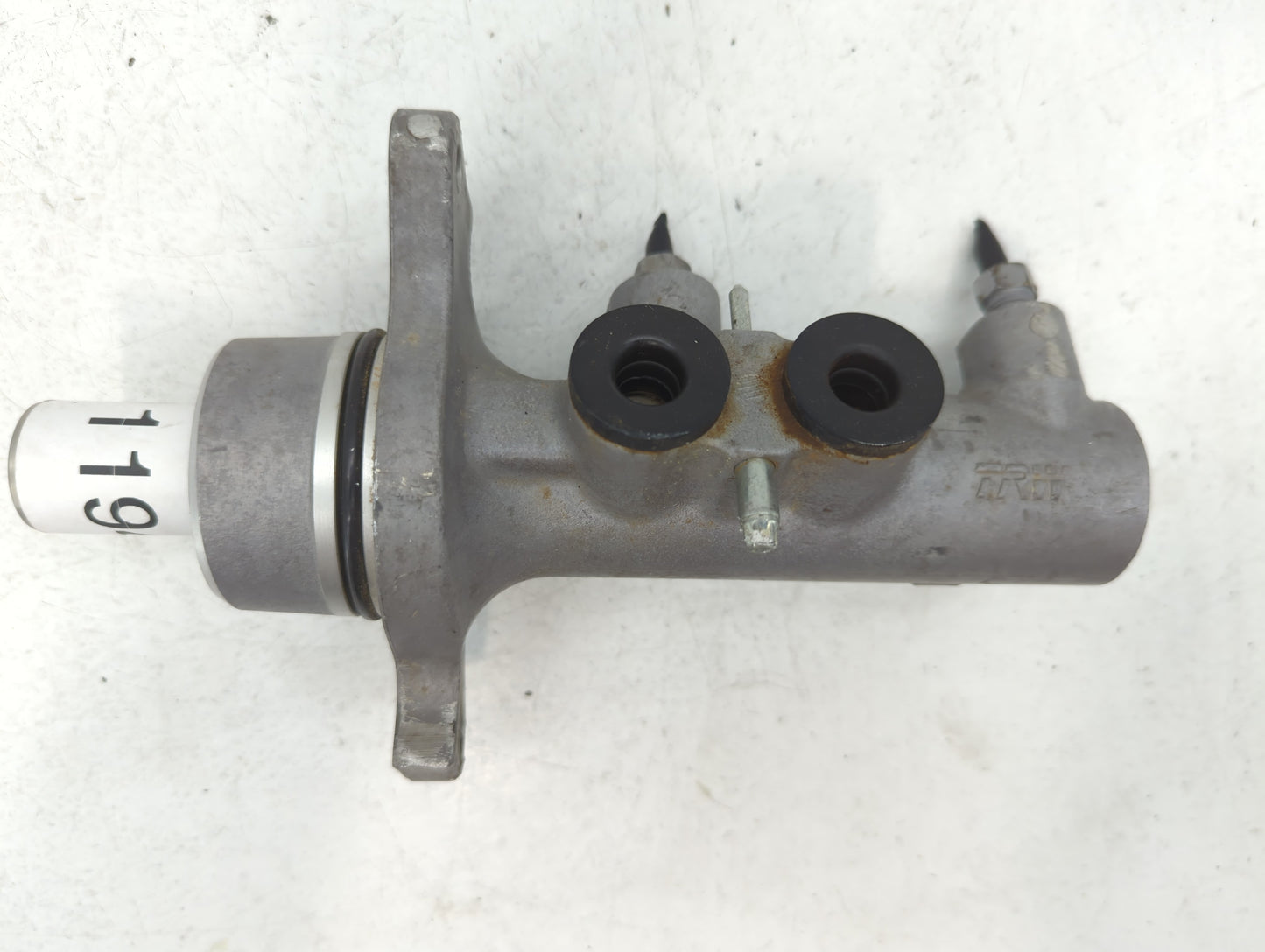 2017-2019 Infiniti Qx80 Brake Master Cylinder - Oemusedautoparts1.com