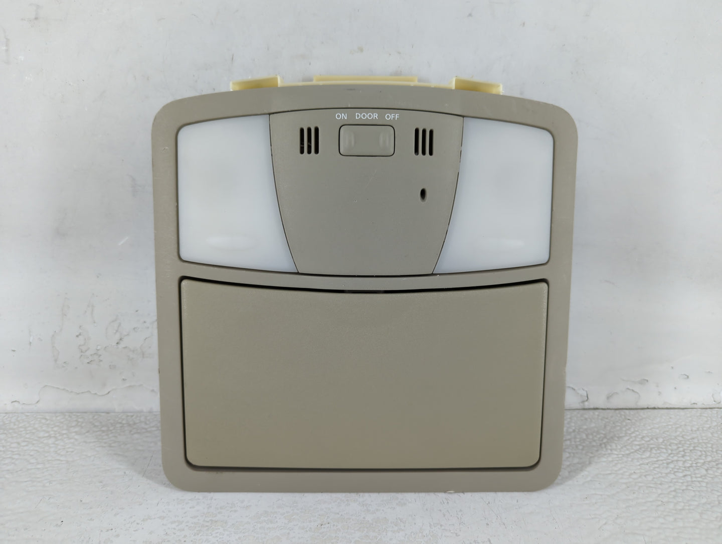 2017 Infiniti Qx80 Overhead Roof Console - Oemusedautoparts1.com