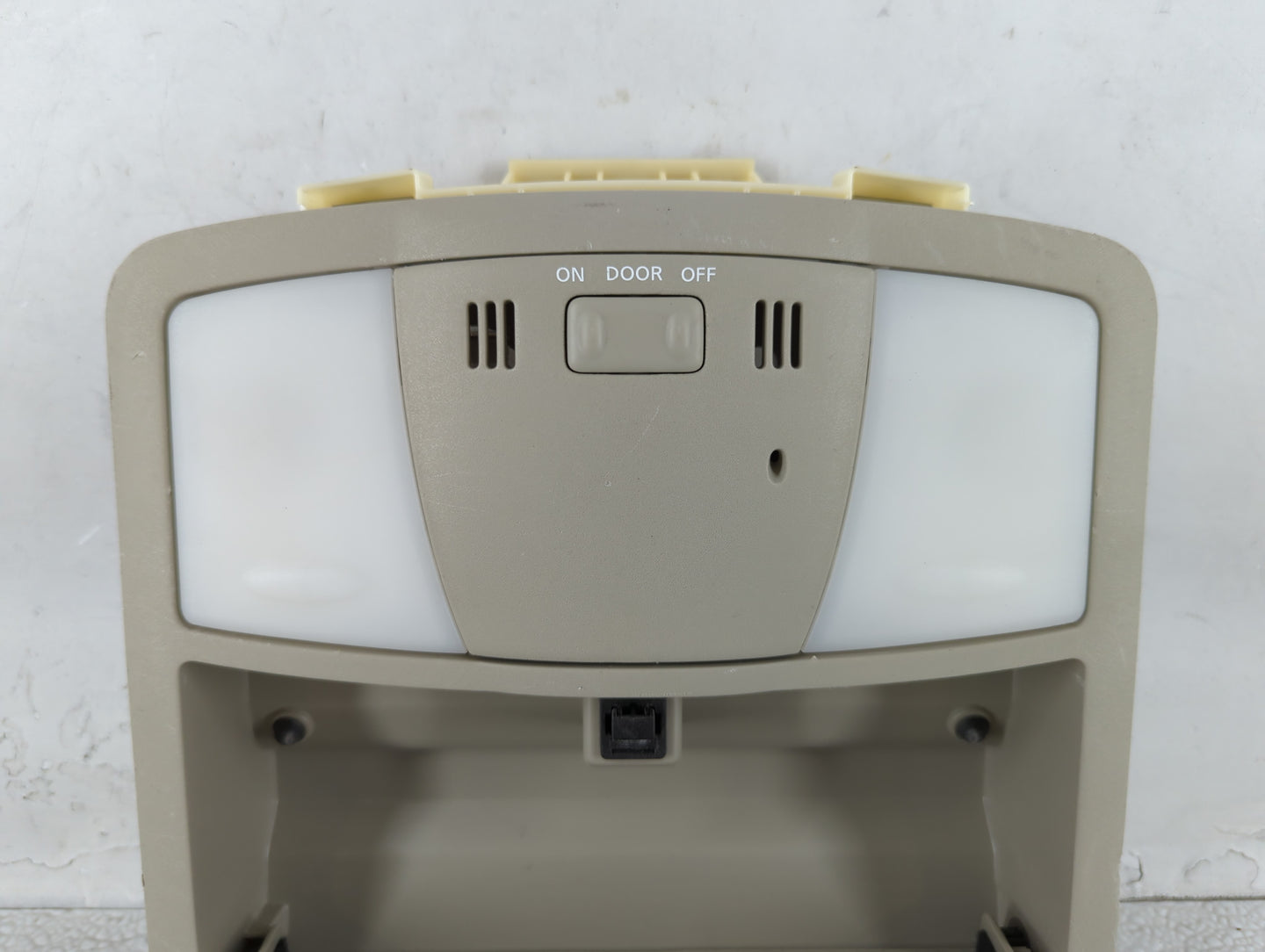 2017 Infiniti Qx80 Overhead Roof Console - Oemusedautoparts1.com