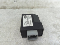 Jaguar E-pace Body Control Module Bcm Inner Cabin Fuse Box - Oemusedautoparts1.com