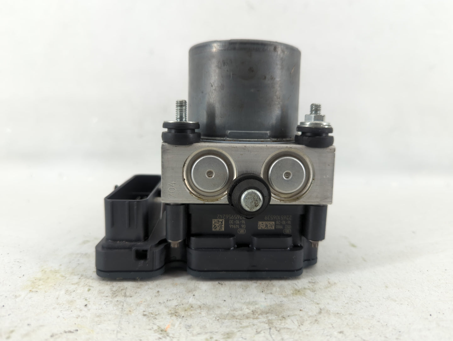 2017 Jaguar E-Pace ABS Pump Control Module Replacement P/N:HX73-14F447-AF Fits OEM Used Auto Parts - Oemusedautoparts1.com