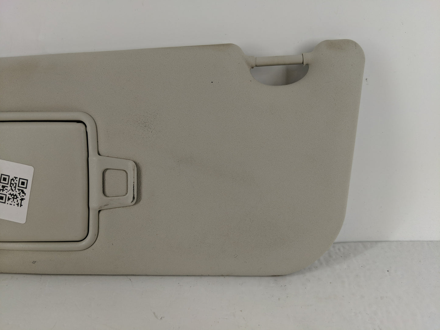 2017-2020 Jaguar F-Pace Sun Visor Shade Replacement Passenger Right Mirror Fits Fits 2017 2018 2019 2020 OEM Used Auto Parts