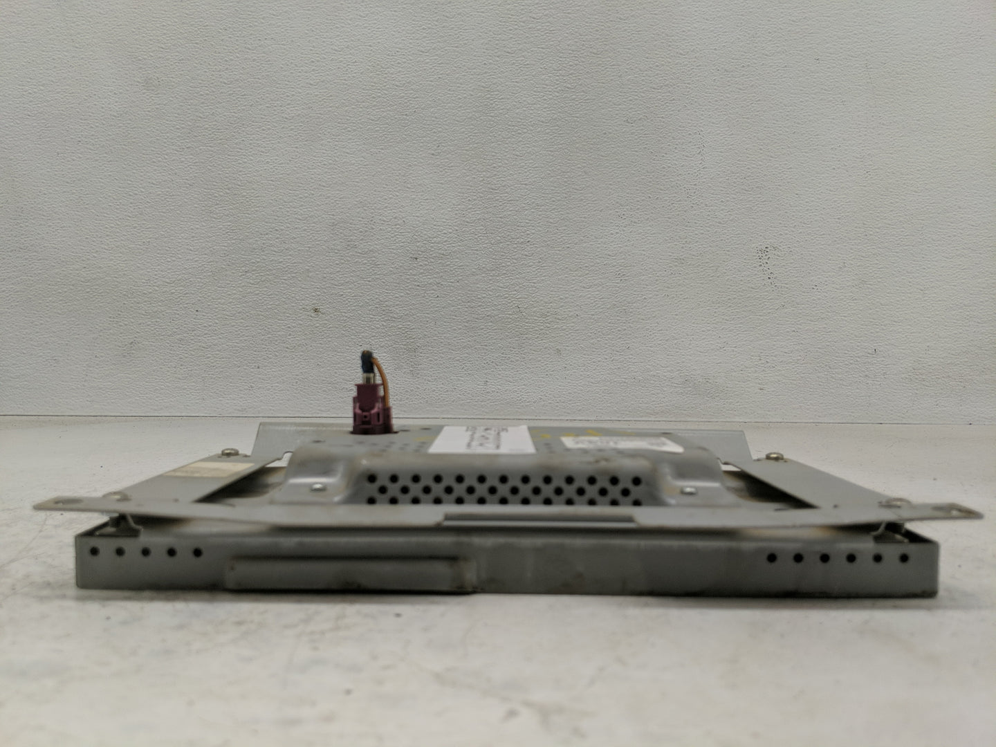 2017 Jaguar F-Pace Radio AM FM Cd Player Receiver Replacement P/N:GX63-19C299-AC Fits OEM Used Auto Parts - Oemusedautoparts