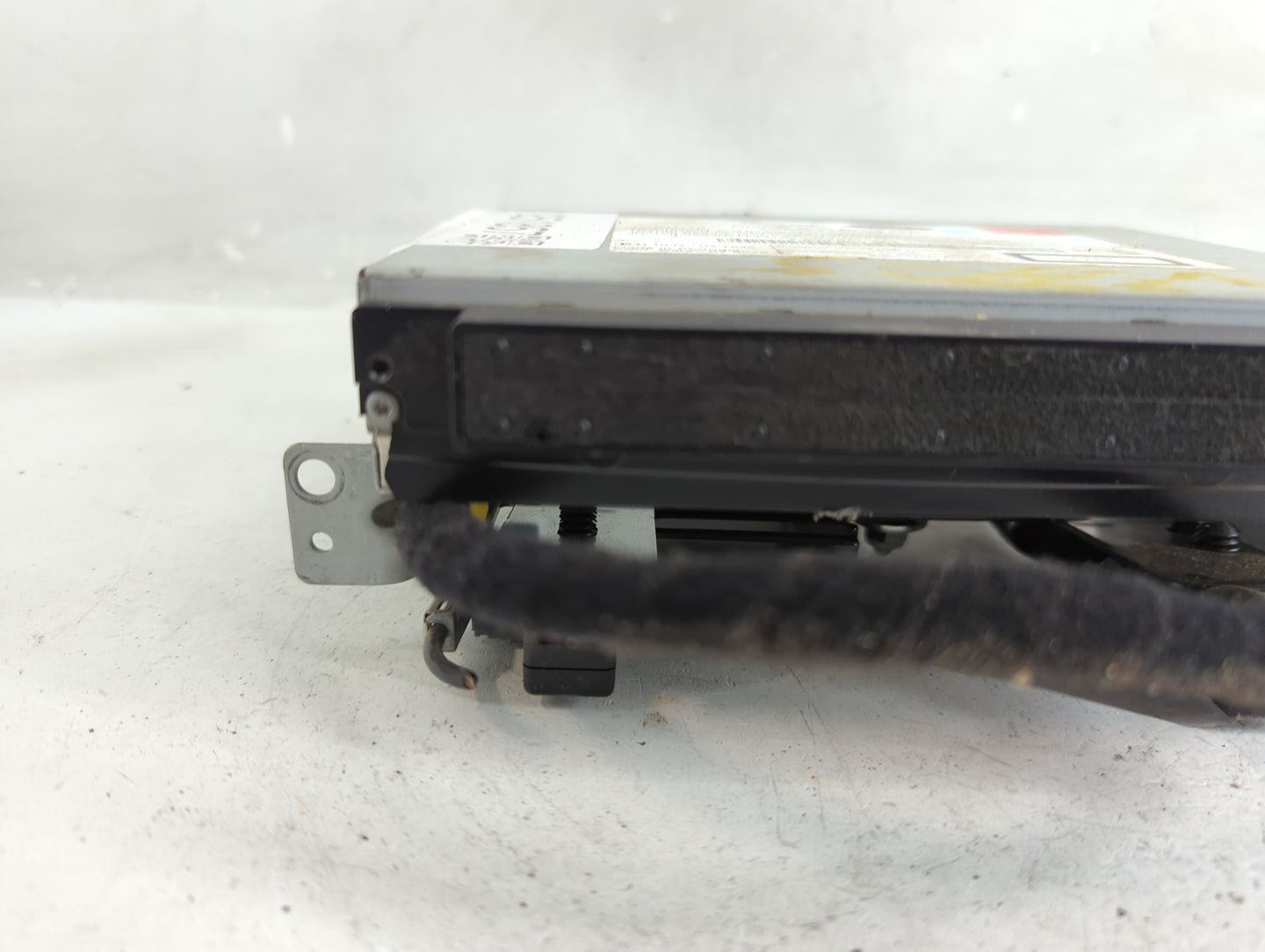 2017 Jaguar F-Pace Radio AM FM Cd Player Receiver Replacement P/N:FW93-11B608-AD Fits OEM Used Auto Parts - Oemusedautoparts