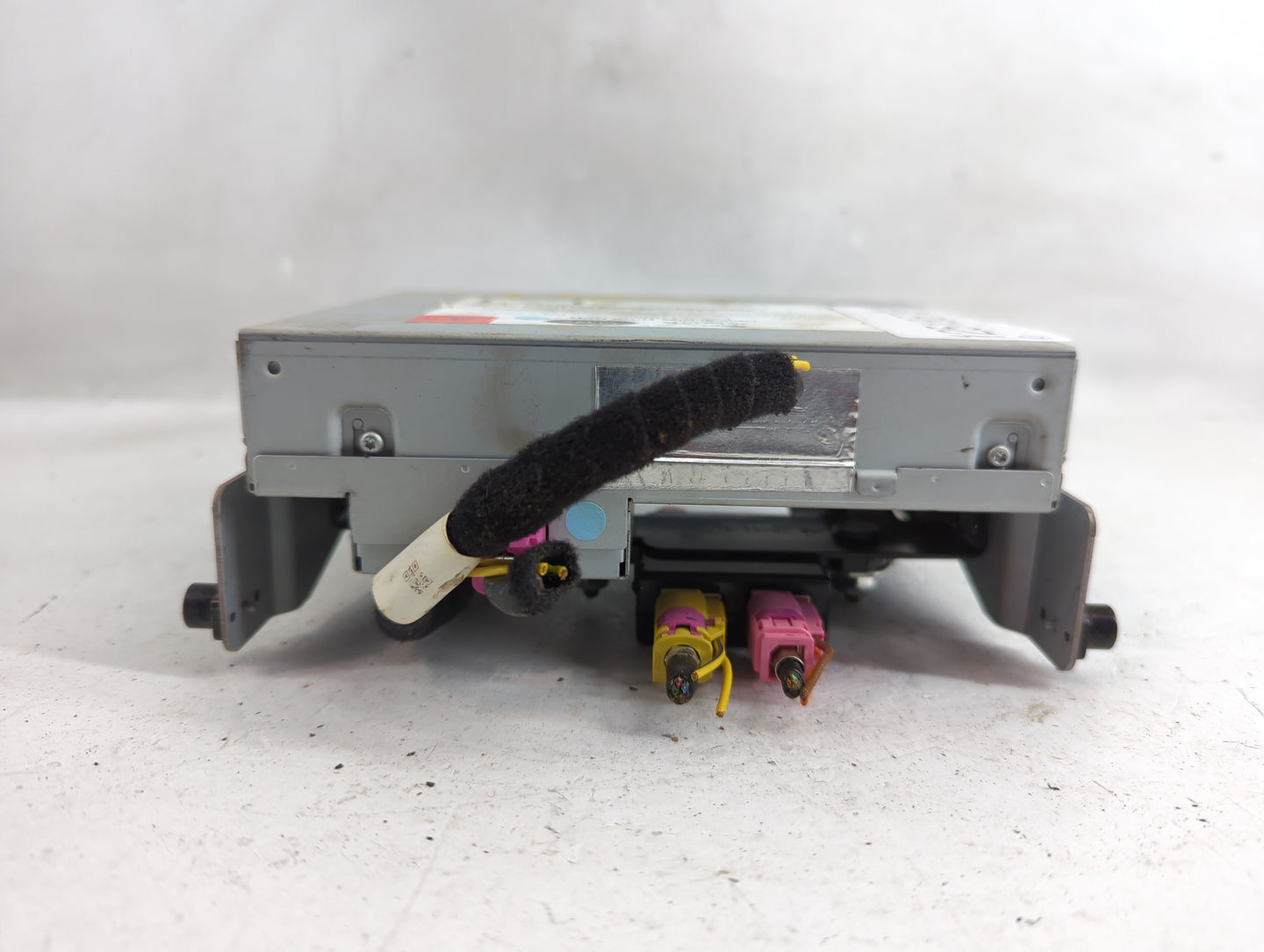 2017 Jaguar F-Pace Radio AM FM Cd Player Receiver Replacement P/N:FW93-11B608-AD Fits OEM Used Auto Parts - Oemusedautoparts