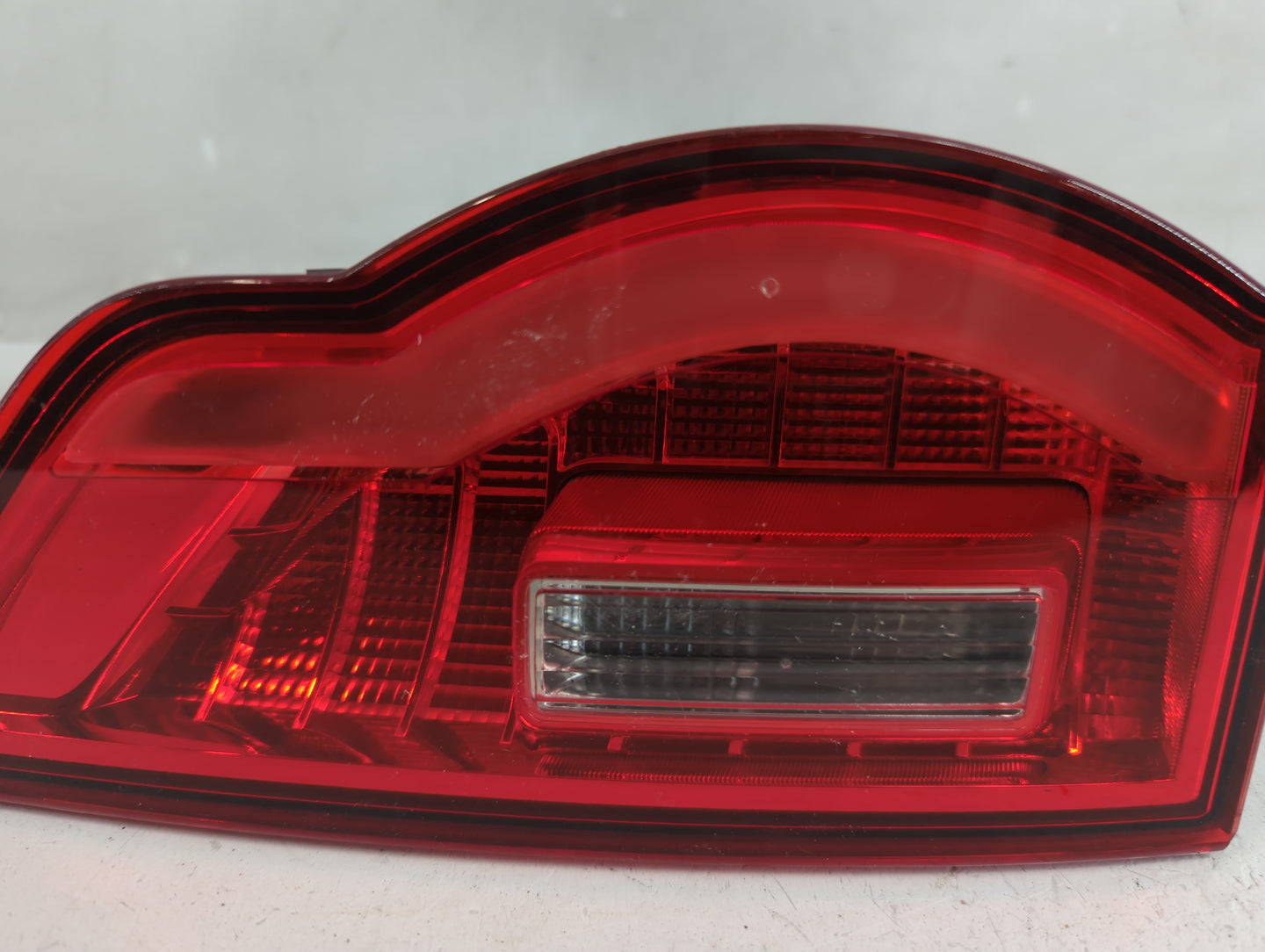 2017-2020 Jaguar F-Pace Tail Light Assembly Driver Left OEM P/N:HK83-15K273-AA Fits Fits 2017 2018 2019 2020 OEM Used Auto P