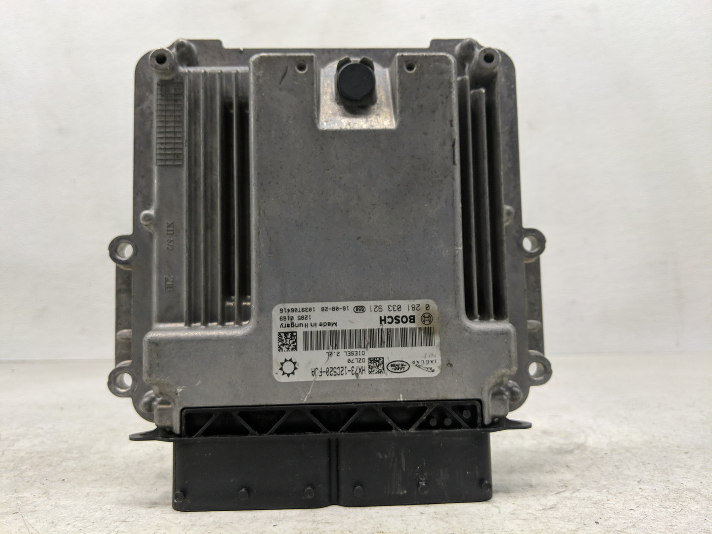2017 Jaguar F-Pace PCM Engine Control Computer ECU ECM PCU OEM P/N:HX73-12C520-FJA 281 033 921 Fits OEM Used Auto Parts - Oe