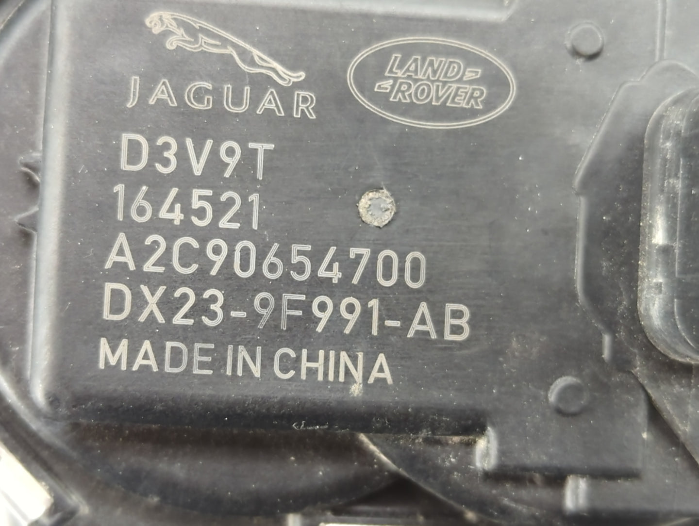 2017-2020 Jaguar F-Pace Throttle Body P/N:DX23-9F991-AB Fits Fits 2013 2014 2015 2016 2017 2018 2019 2020 OEM Used Auto Part