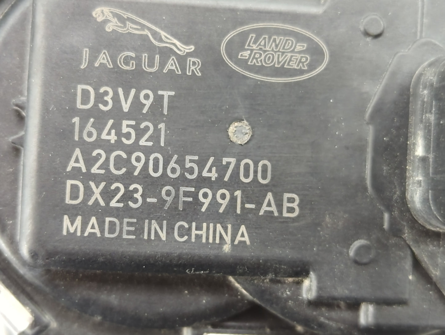 2017-2020 Jaguar F-Pace Throttle Body P/N:DX23-9F991-AB Fits Fits 2013 2014 2015 2016 2017 2018 2019 2020 OEM Used Auto Part