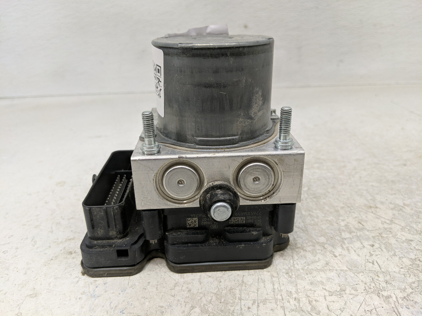 2017 Jaguar F-Pace ABS Pump Control Module Replacement P/N:HX73-14F447-BF Fits OEM Used Auto Parts - Oemusedautoparts1.com