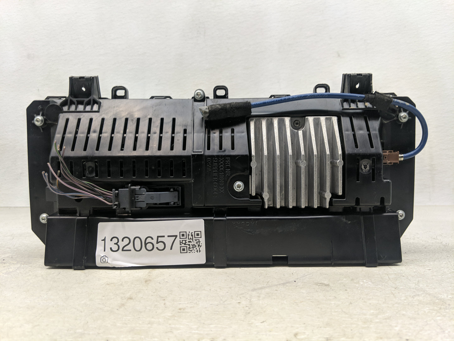 2017 Jaguar F-Pace Instrument Cluster Speedometer Gauges P/N:GX63-14C026-KG HK83-14C026-JD, VPHK8F-10849-JF, HK83-10849-JF F